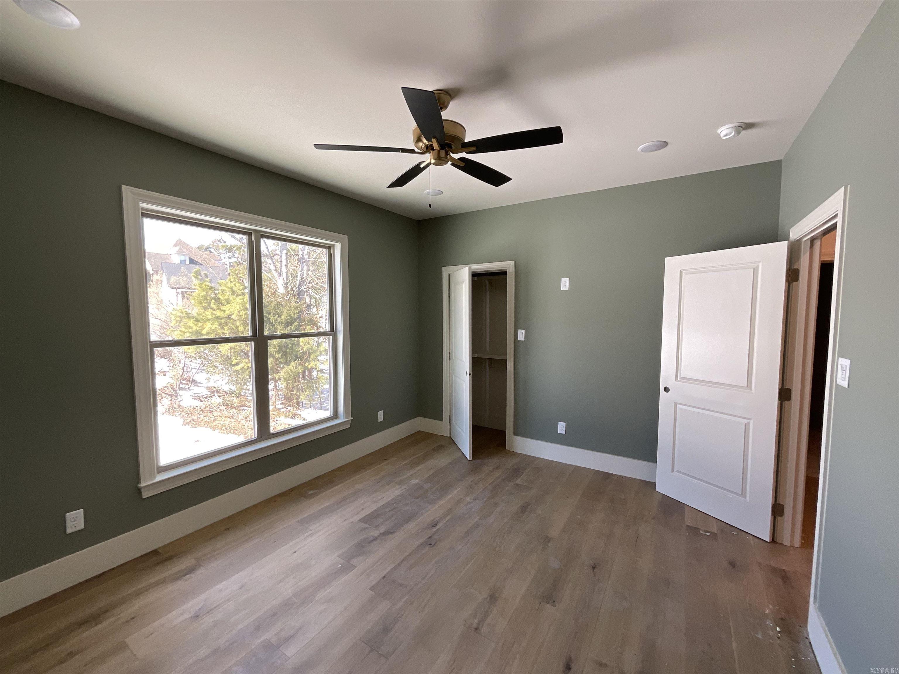 CHENAL VALLEY CHALLAIN PLACE - Residential Lease