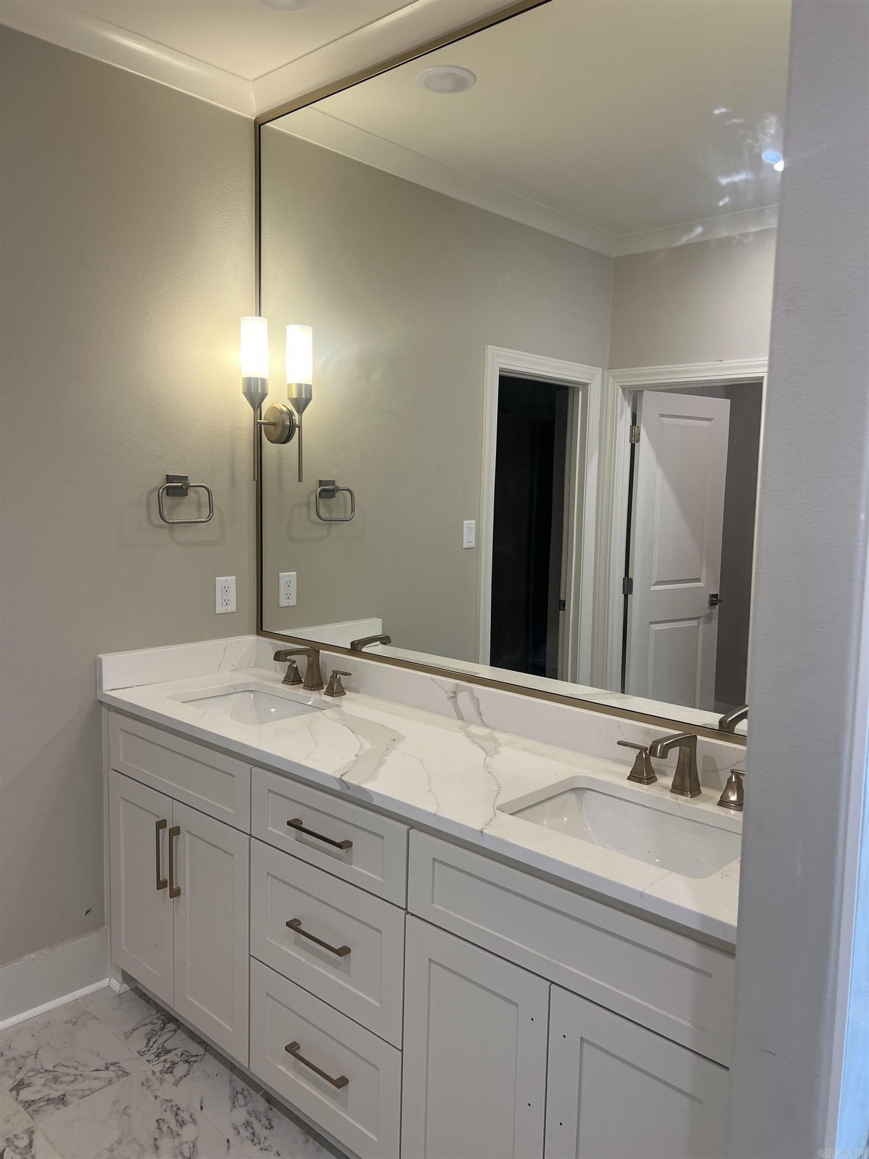 CHENAL VALLEY CHALLAIN PLACE - Residential Lease