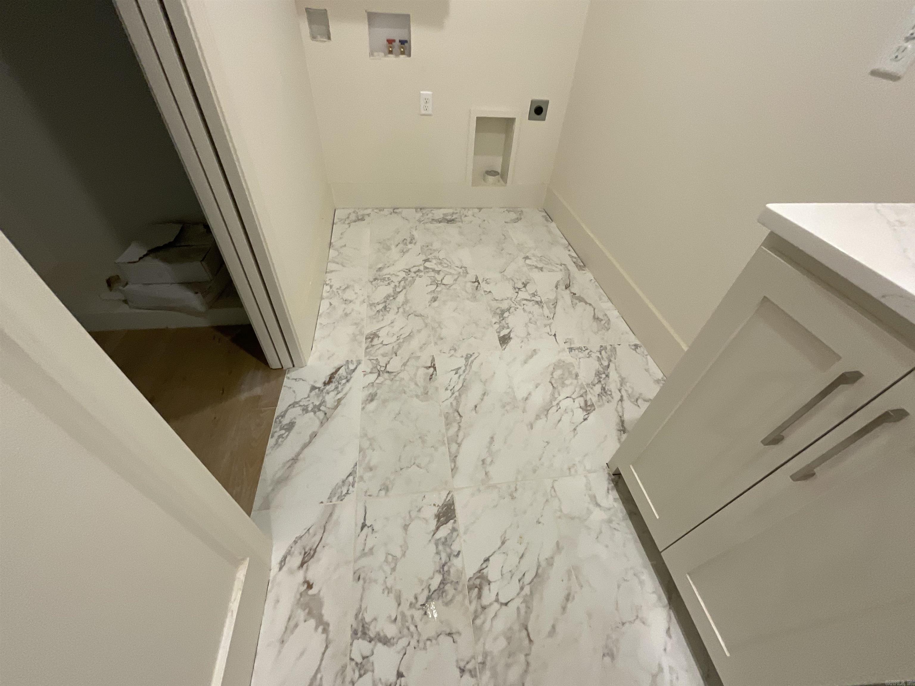 CHENAL VALLEY CHALLAIN PLACE - Residential Lease