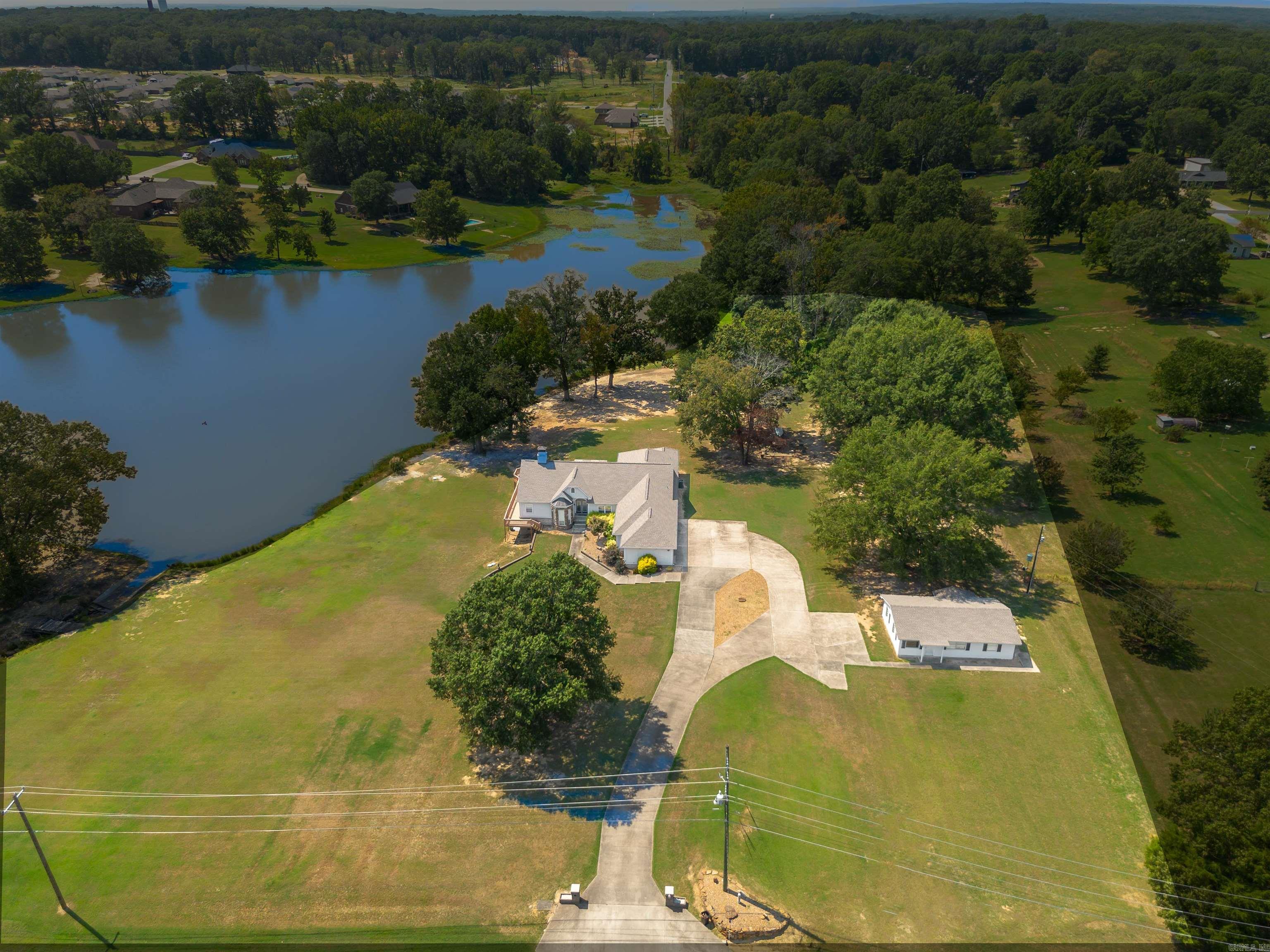 CEDAR LAKE ESTATES - Residential