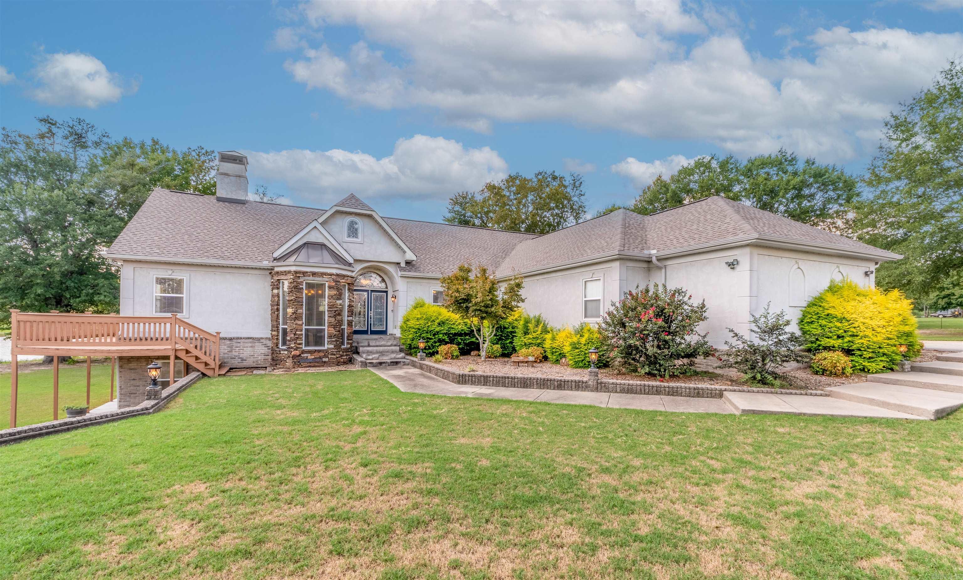 CEDAR LAKE ESTATES - Residential