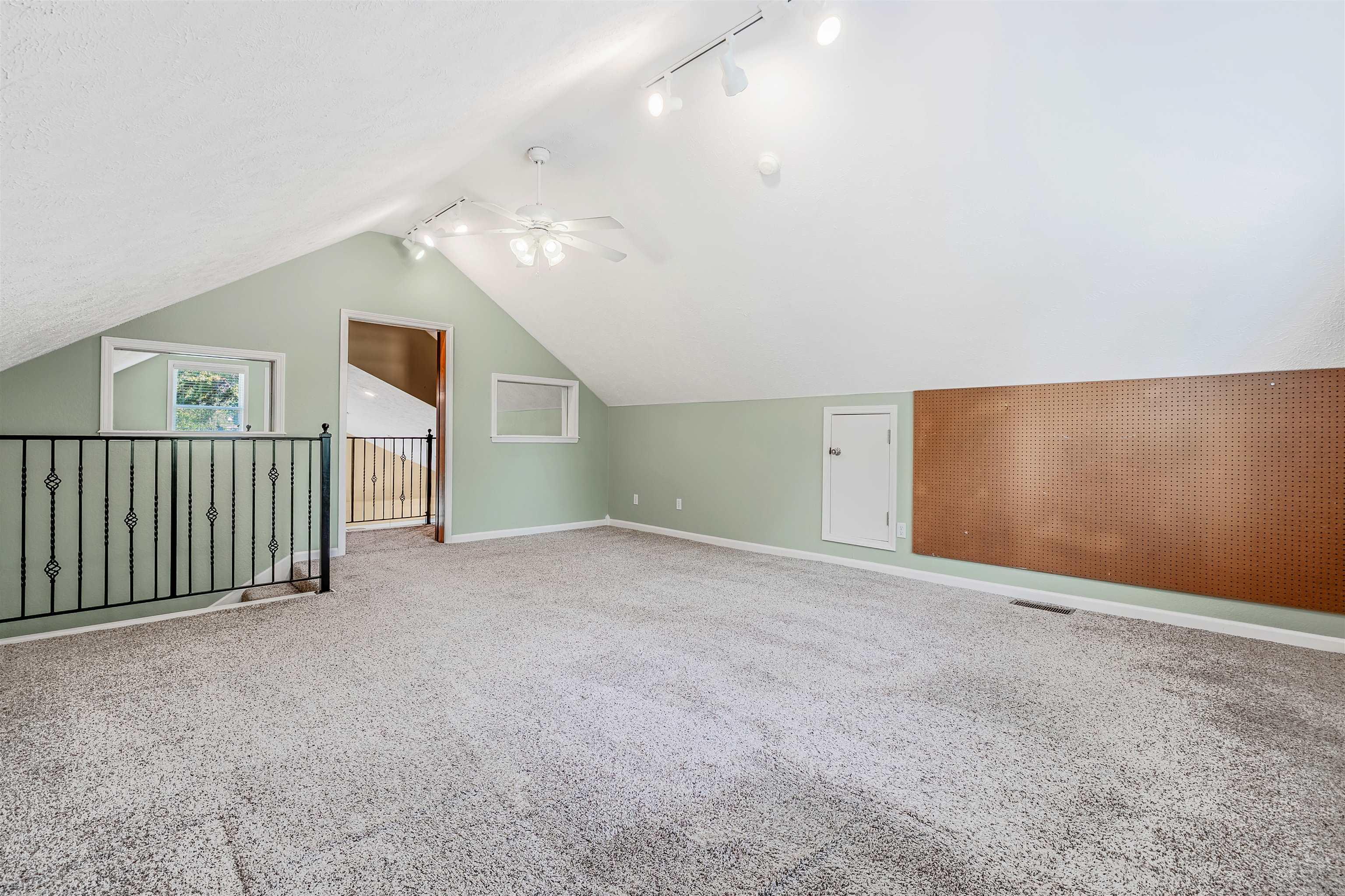CEDAR LAKE ESTATES - Residential