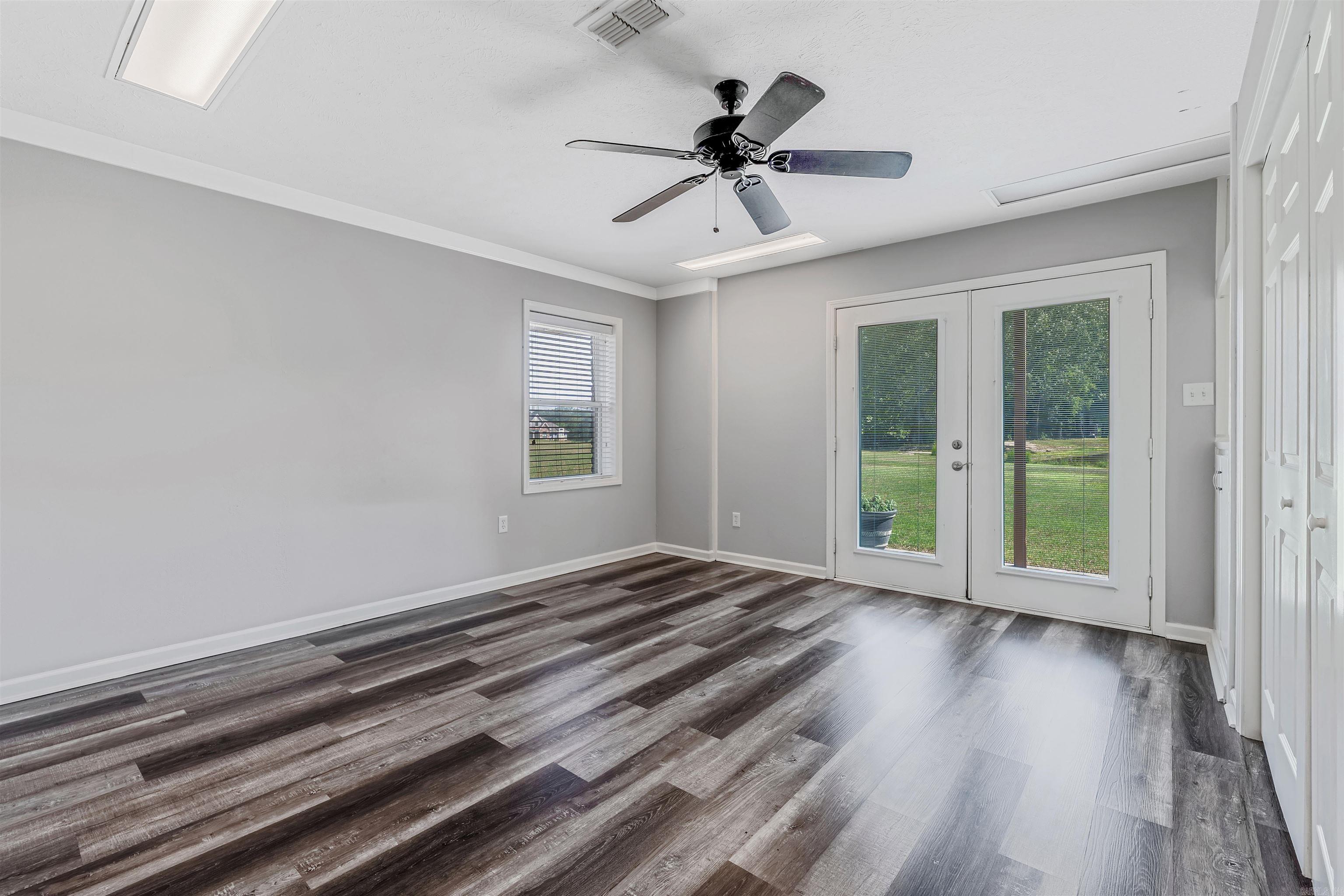 CEDAR LAKE ESTATES - Residential