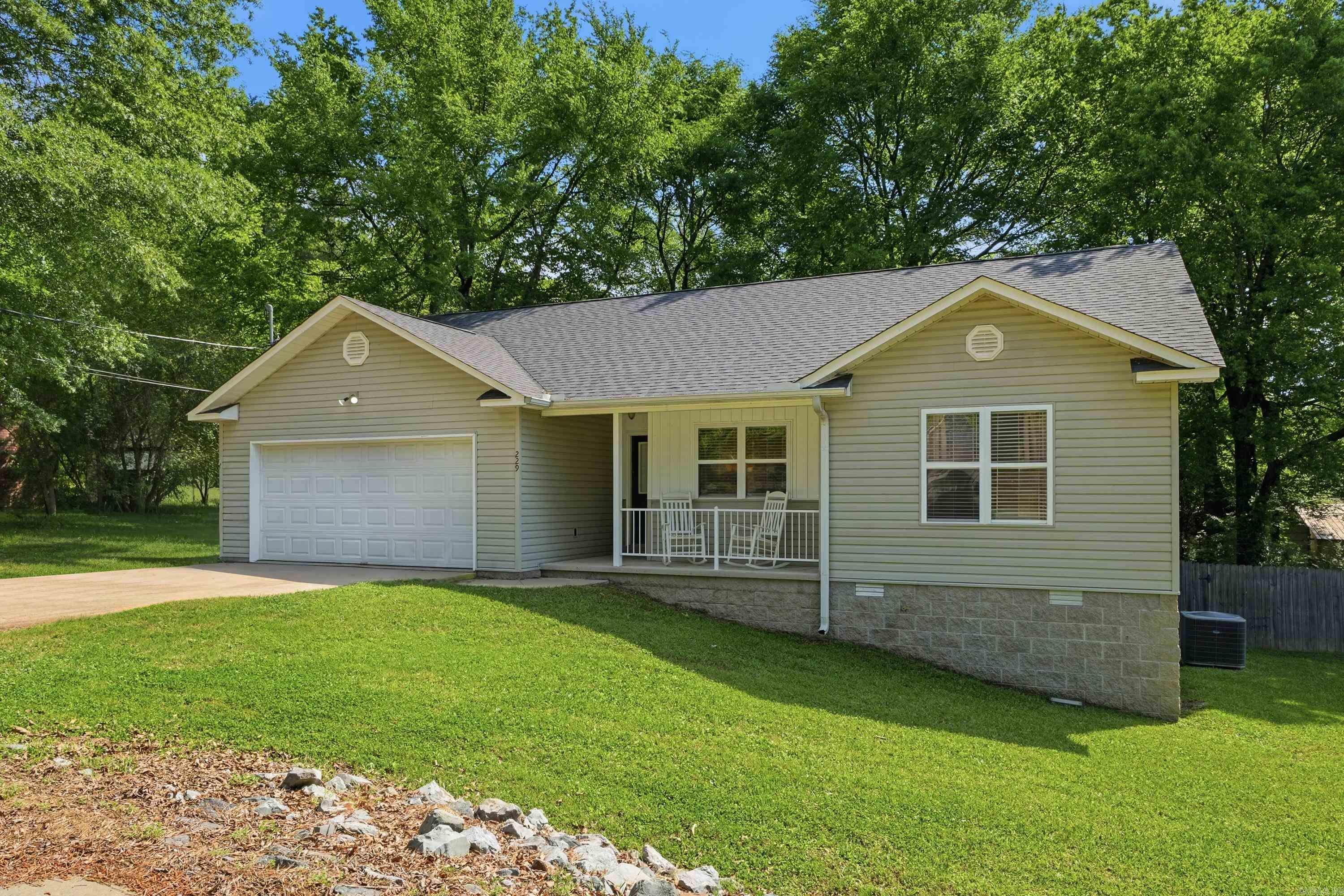 AYERS, HANK - Residential