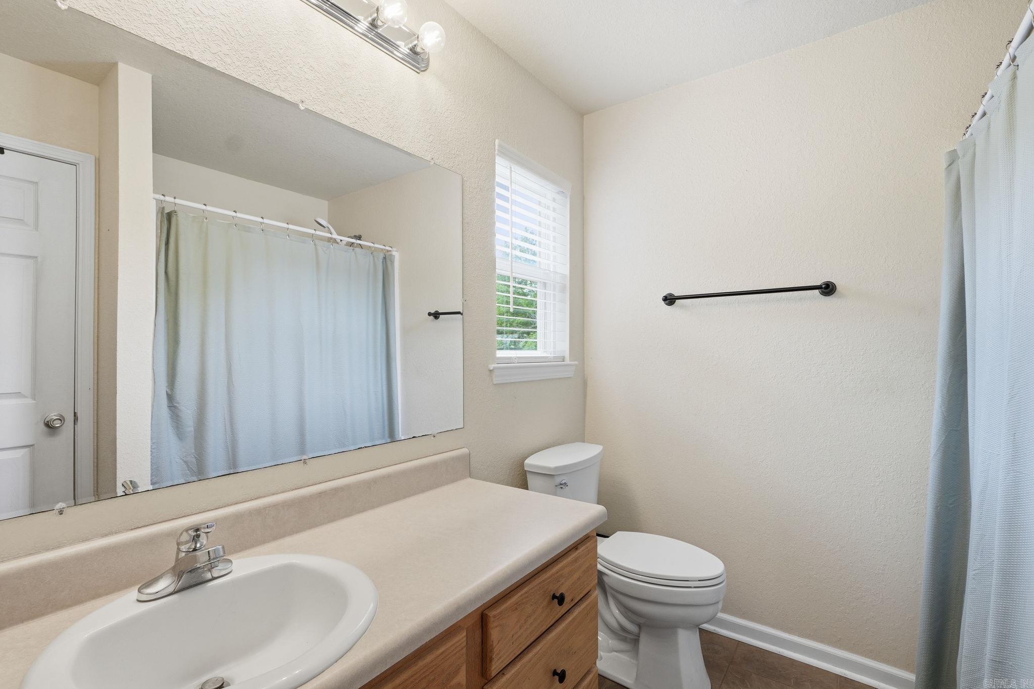 AYERS, HANK - Residential