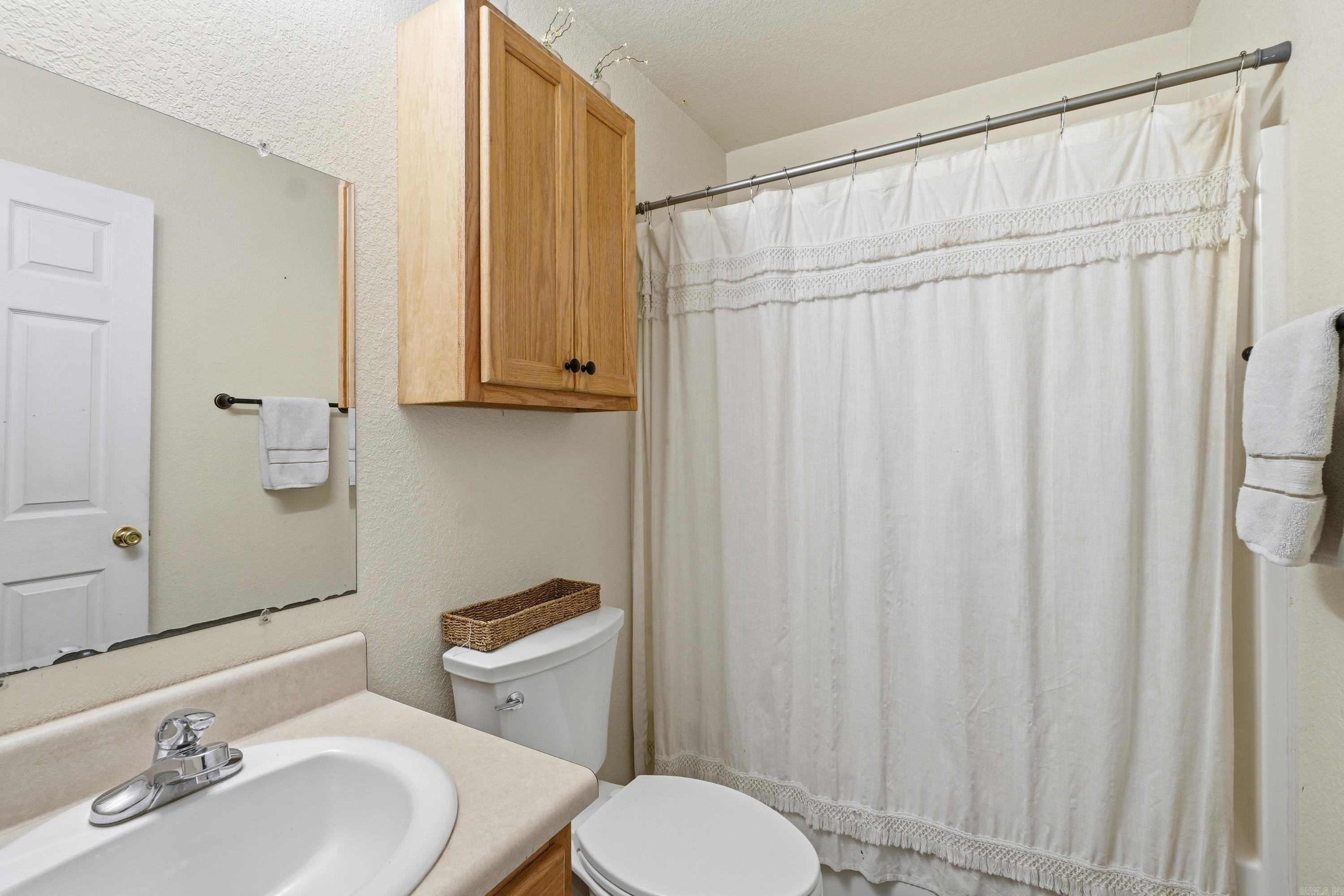 AYERS, HANK - Residential