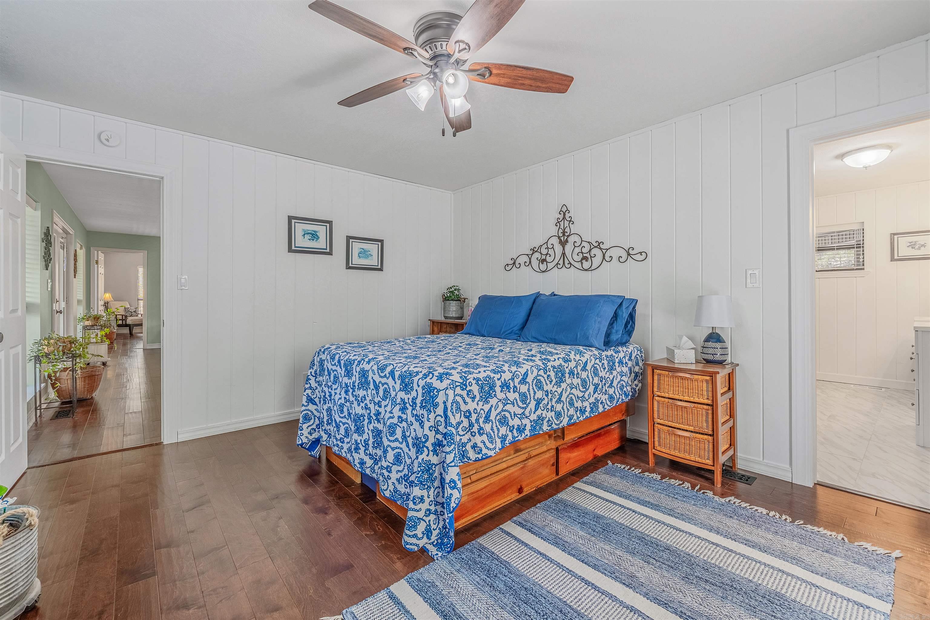 BELMONT ACRES - LAKE - Residential