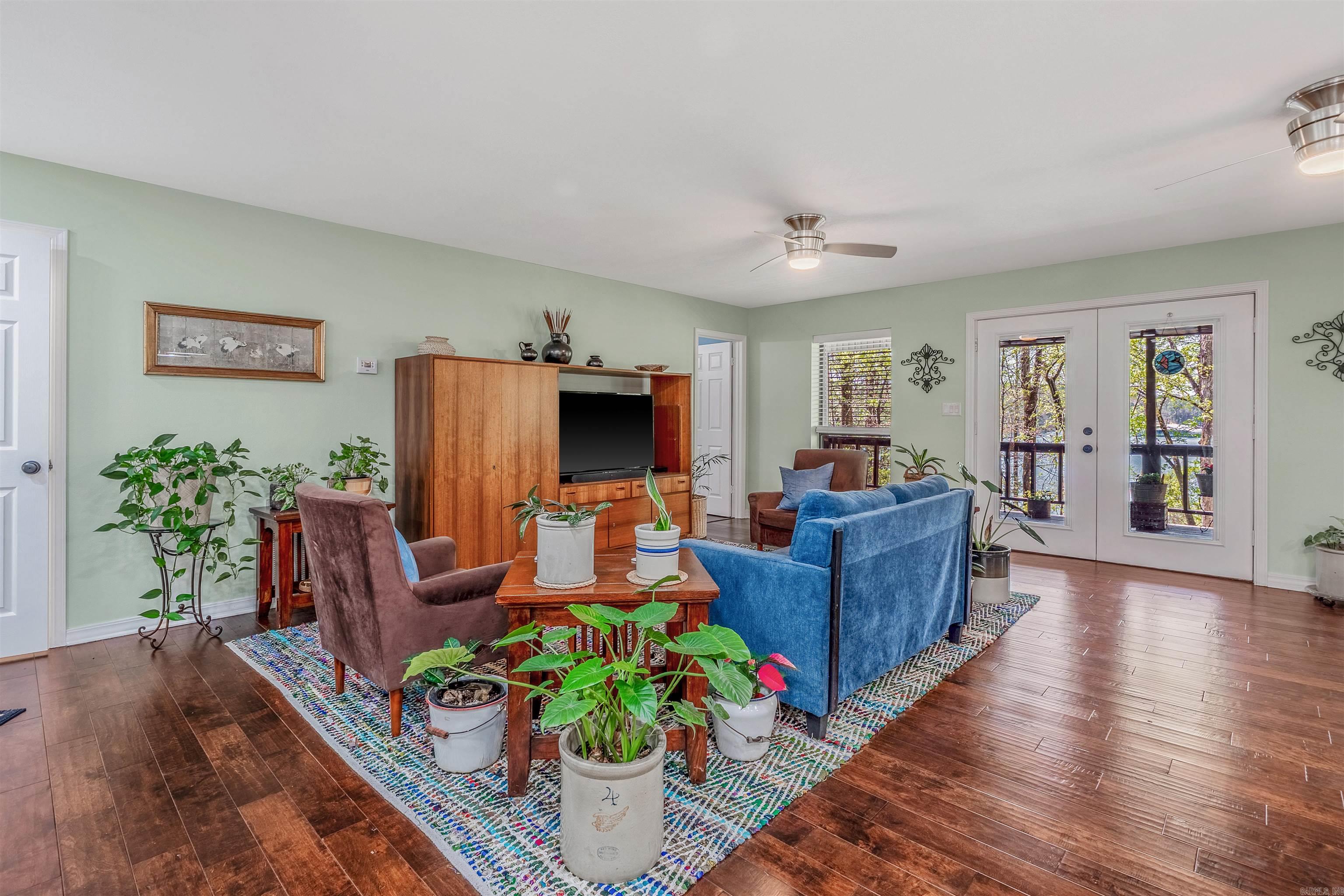 BELMONT ACRES - LAKE - Residential