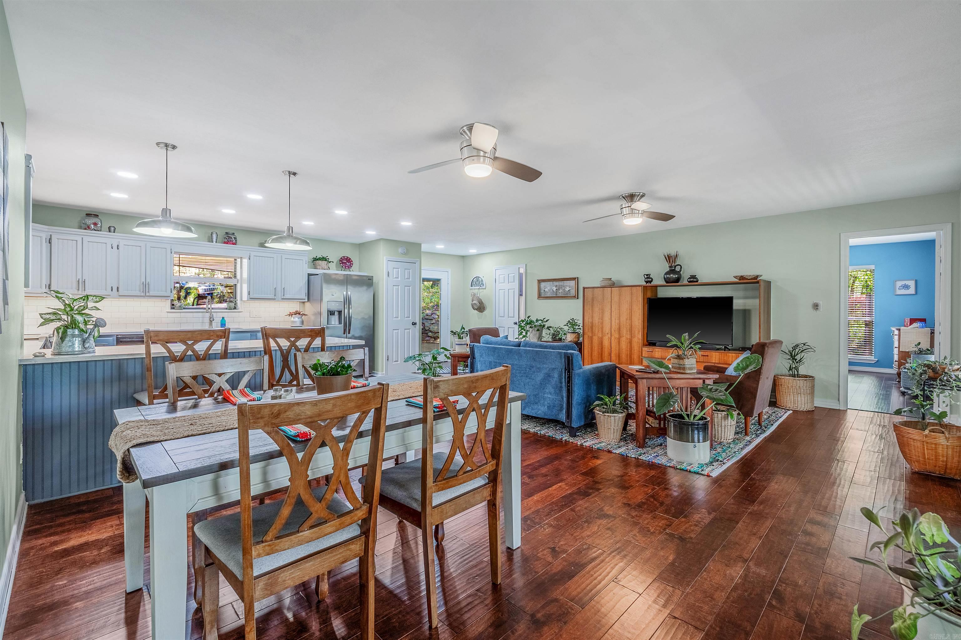 BELMONT ACRES - LAKE - Residential