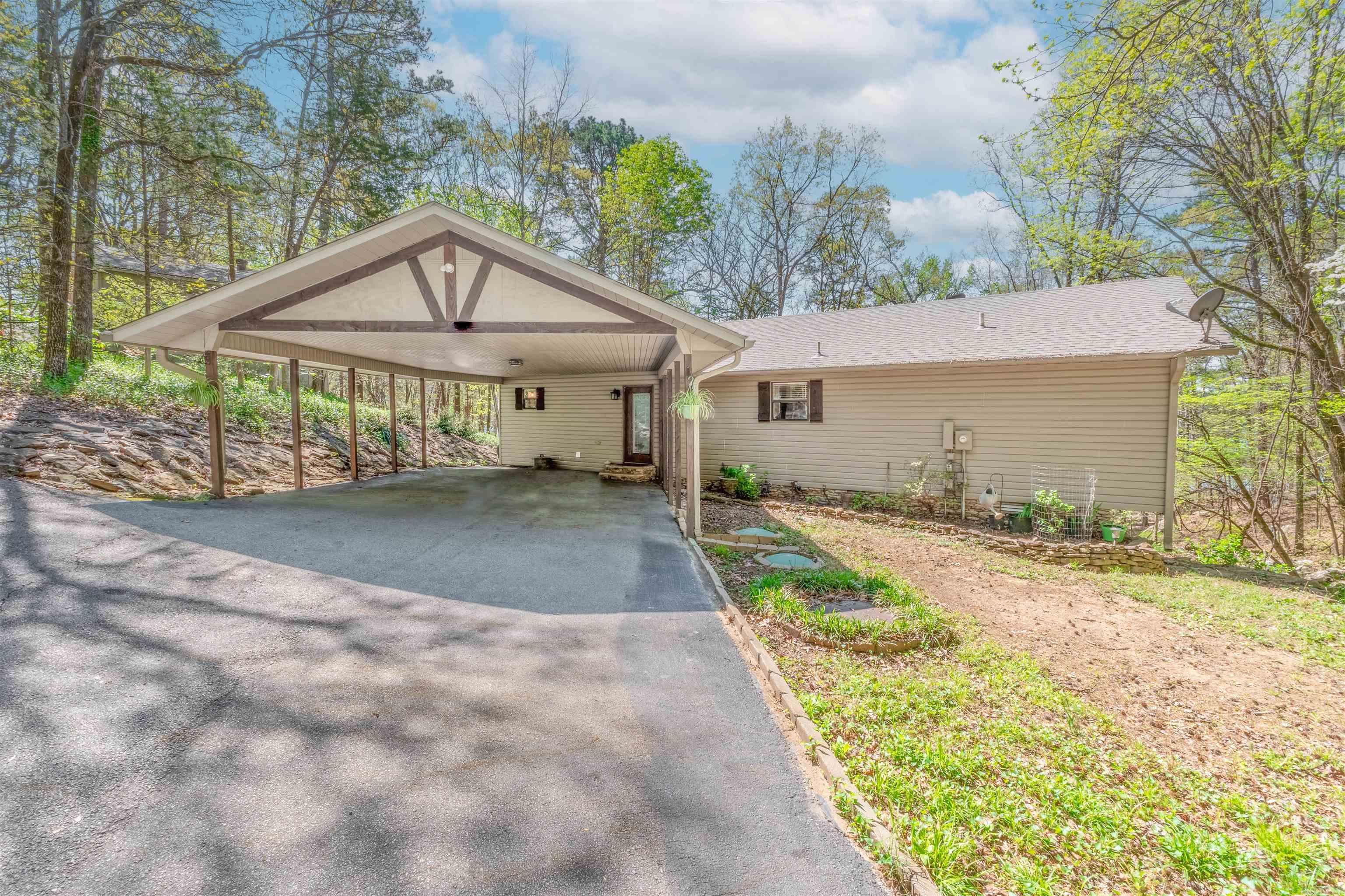 BELMONT ACRES - LAKE - Residential