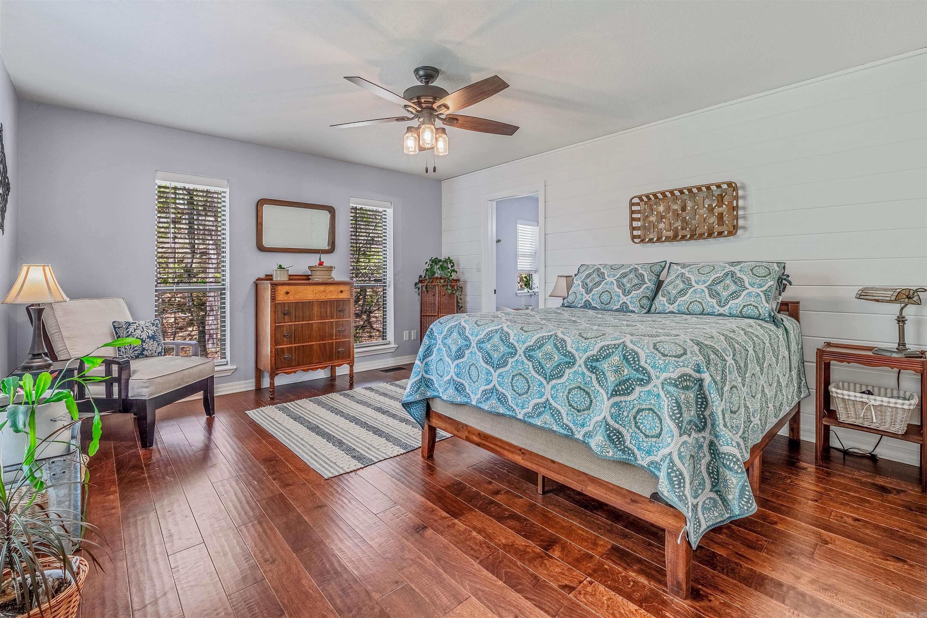 BELMONT ACRES - LAKE - Residential