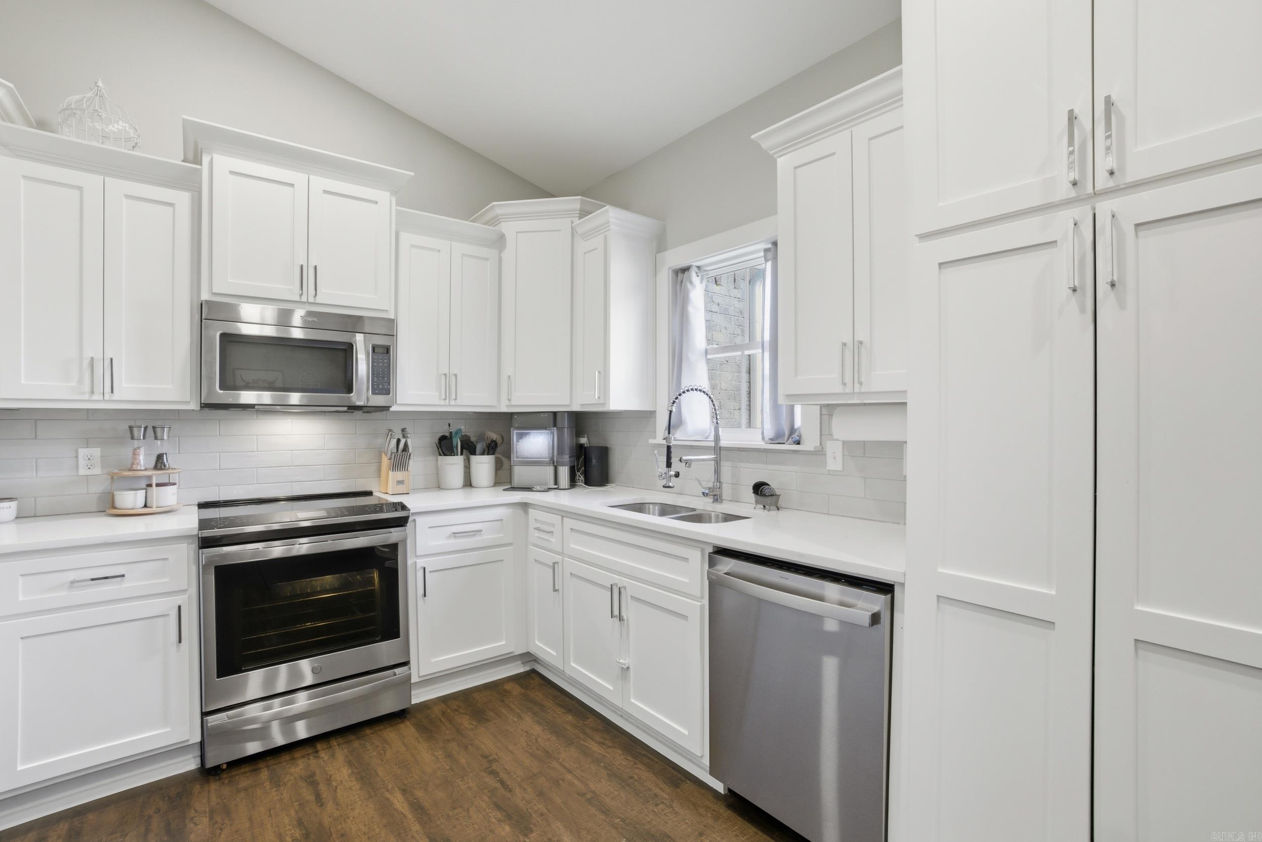 INDIAN SPRINGS - Residential