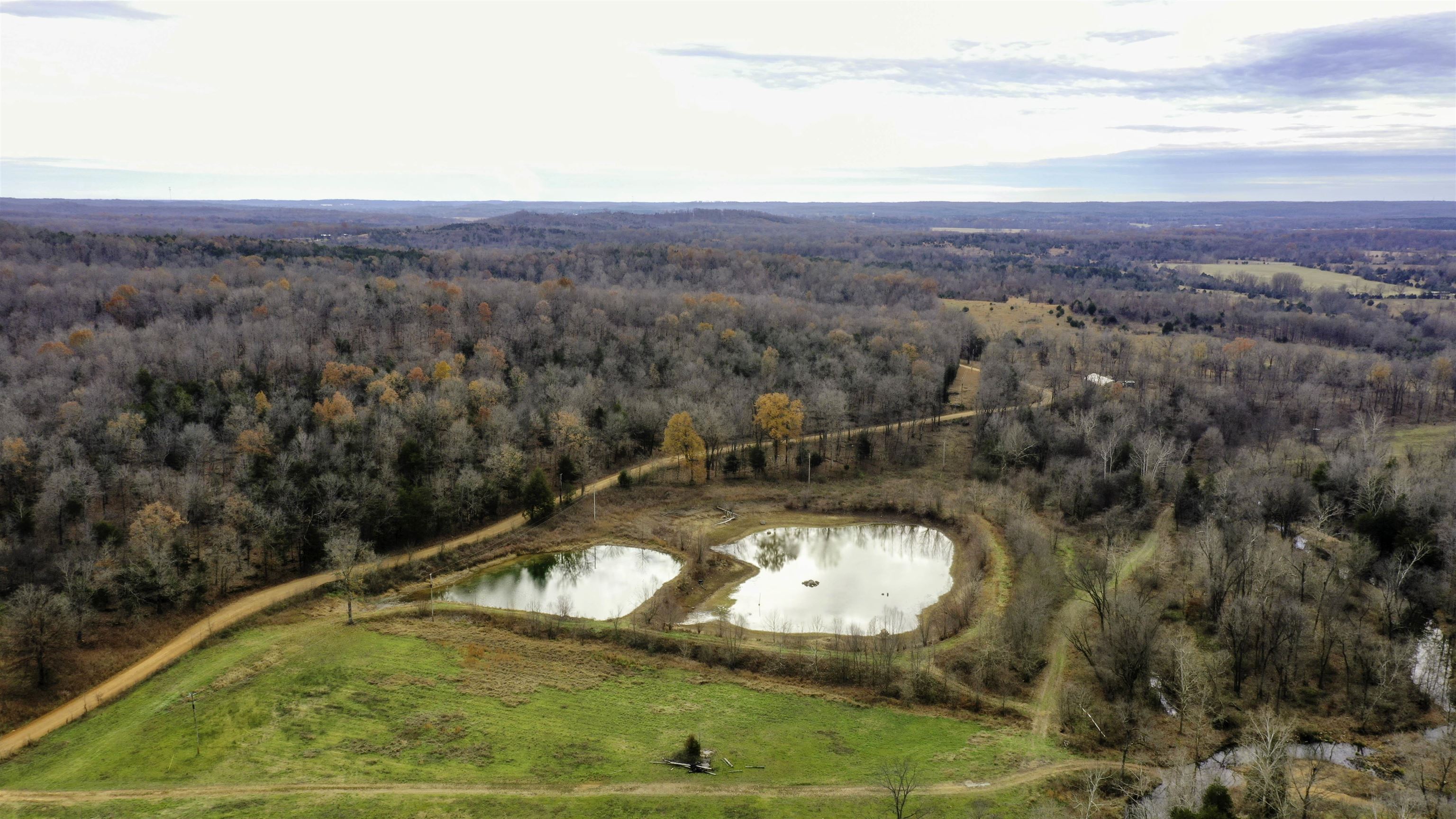 457 survey acres of Turkey and Deer hunting habitat in Randolph County AR Welcome to this Hunters paradise in Northeast Arkansas, offering 1,550 sq ft of cozy living space that blends comfort with rustic charm. This tranquil retreat is perfect for those seeking an adventurous lifestyle. Key Features & Amenities 1,550 sq ft of functional living space, Mill Creek adds tranquility and water source year around for the wildlife. Ponds for recreation, Green house 30'X72', several Outbuildings, Reliable well water for sustainable living Wooded area ensuring privacy & wildlife, Accessible yet secluded, with road access from Hewett Rd and Old Jackson Rd, making it ideal for a homestead or recreational retreat. Ideal for Outdoor Enthusiasts, Surrounded by nature, it's perfect for hunters and outdoor enthusiasts with opportunities like hiking, bird watching, or relaxing by the water. Location Highlights, Near Spring River and Eleven Point Rivers, it's perfect for fishing and water sports. Just a short drive from Imboden, AR, and Pocahontas, enjoy rural charm with easy access to amenities. Your Next Adventure Awaits Discover tranquility and beautyāperfect for Hunt camp, retreat or hobby farm.