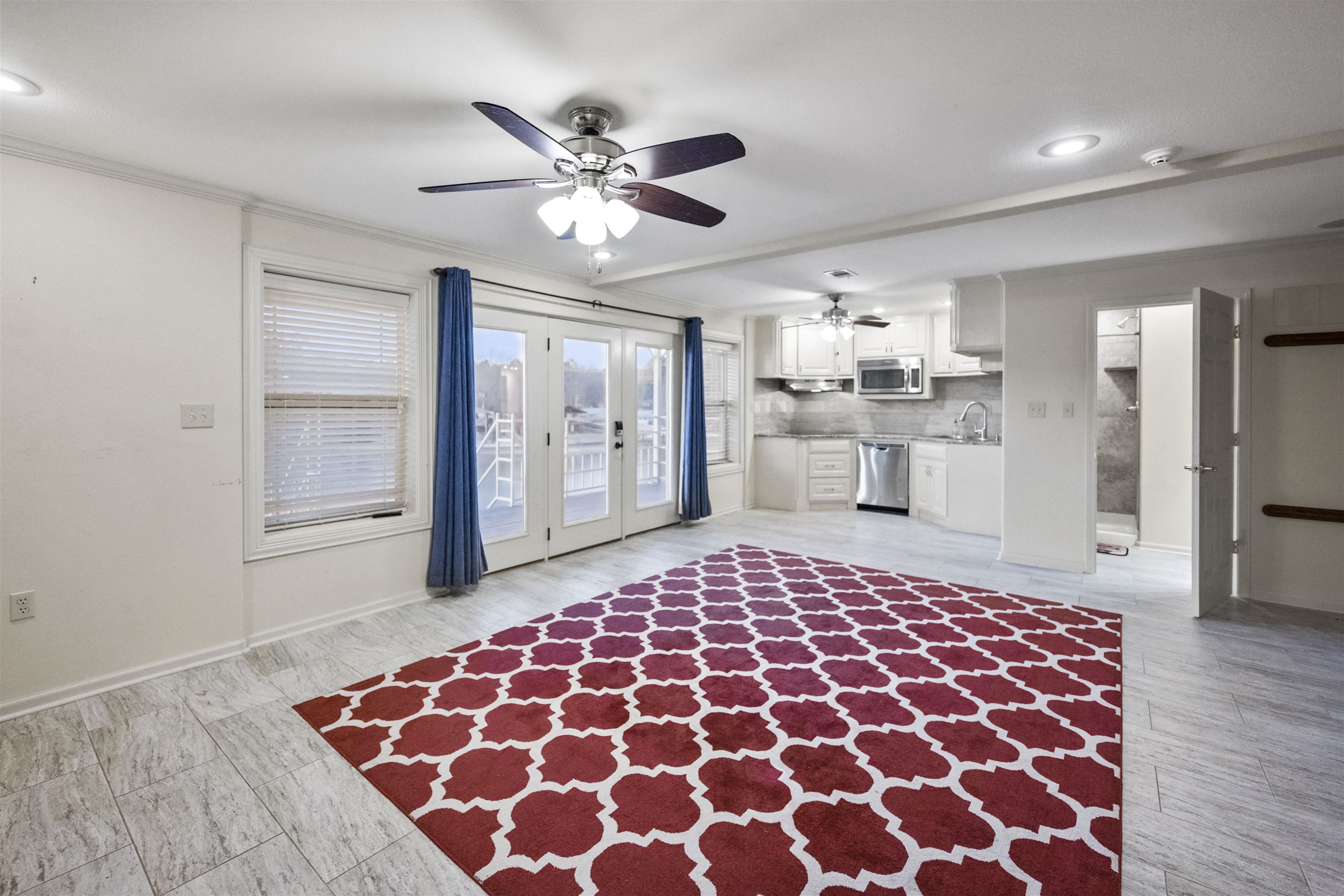 Lake Hamilton Shores - Residential
