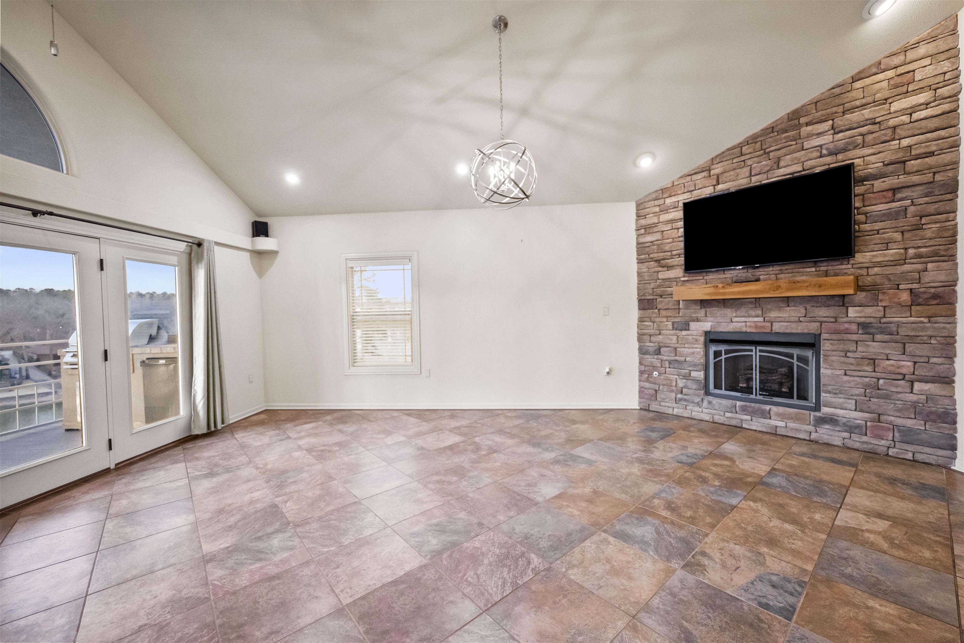 Lake Hamilton Shores - Residential