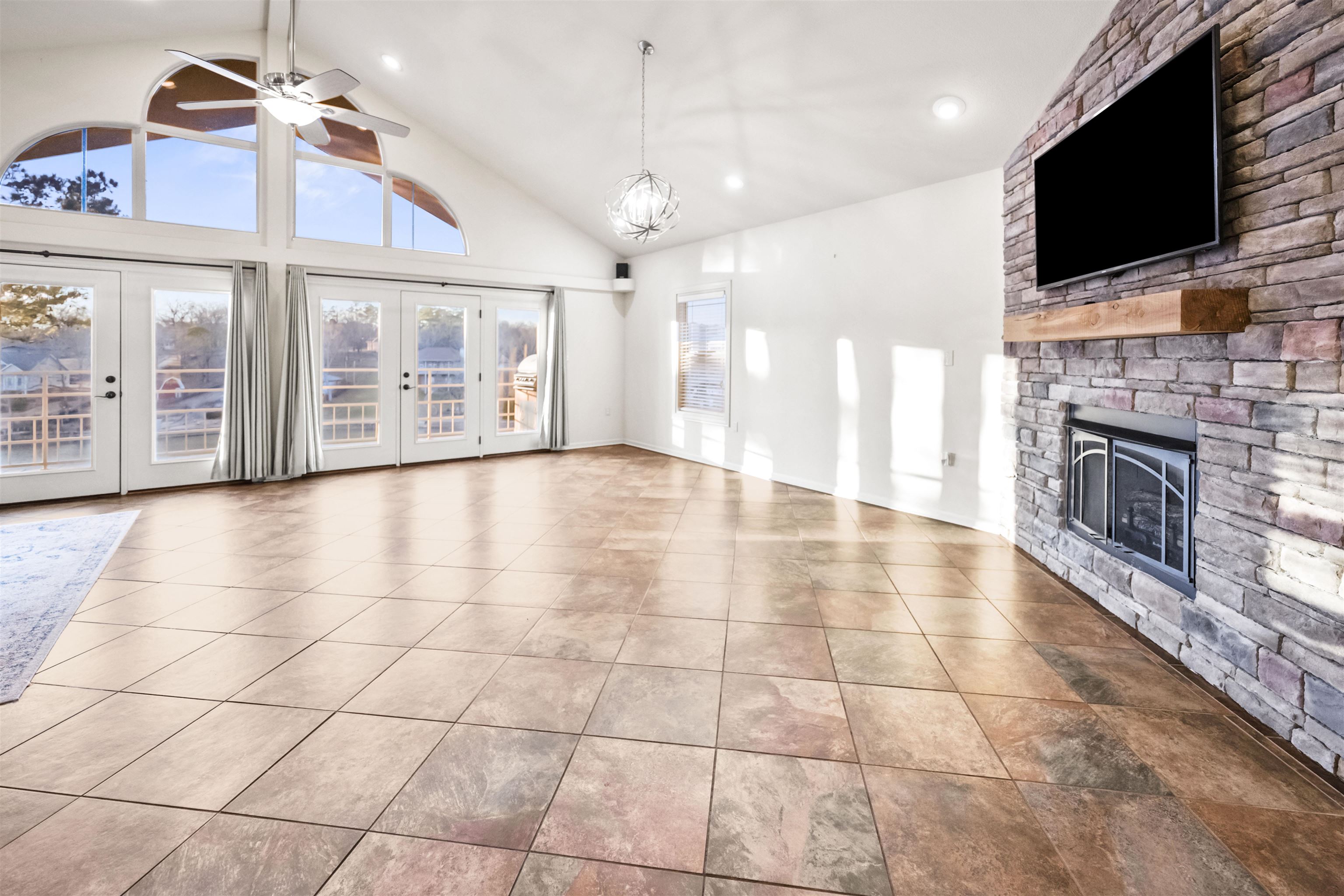 Lake Hamilton Shores - Residential