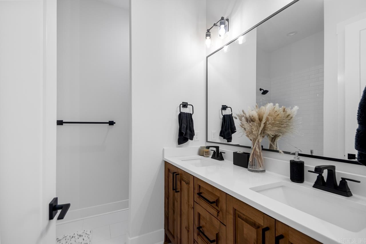 AJA ACRES - Residential