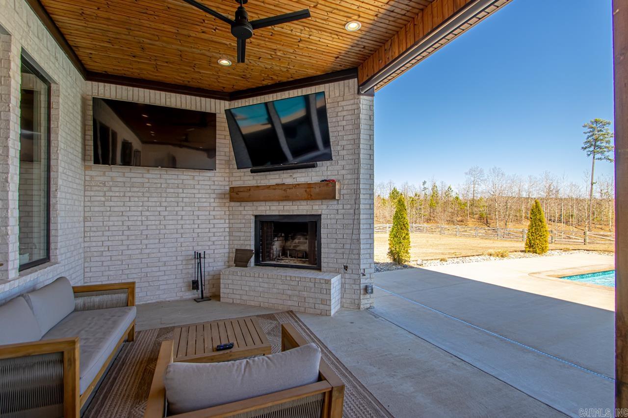 AJA ACRES - Residential