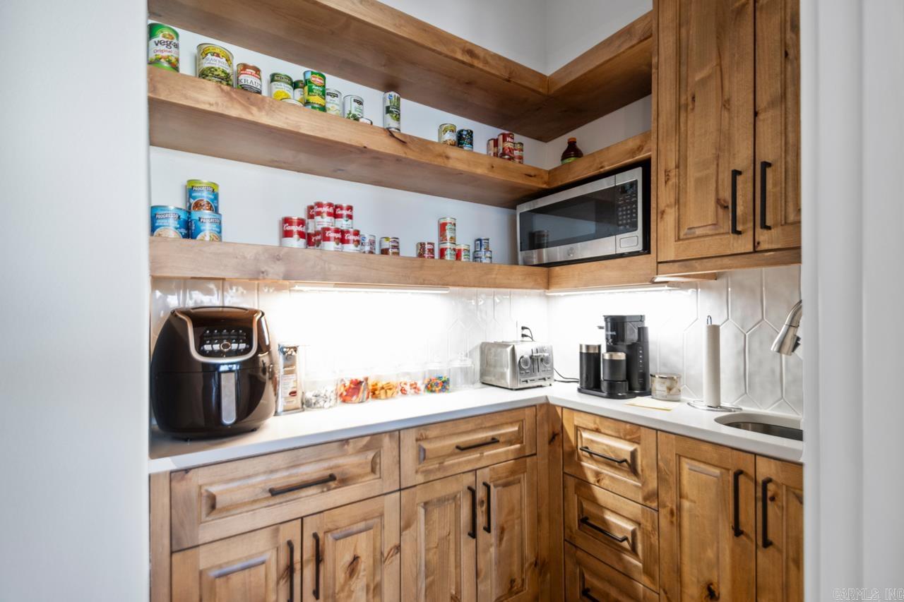 AJA ACRES - Residential