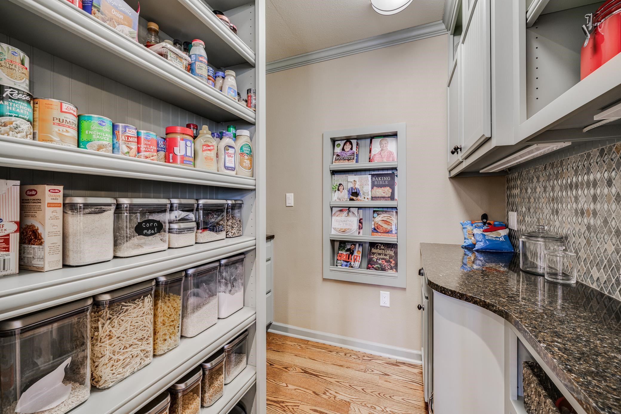 PIPPINPOST - Residential