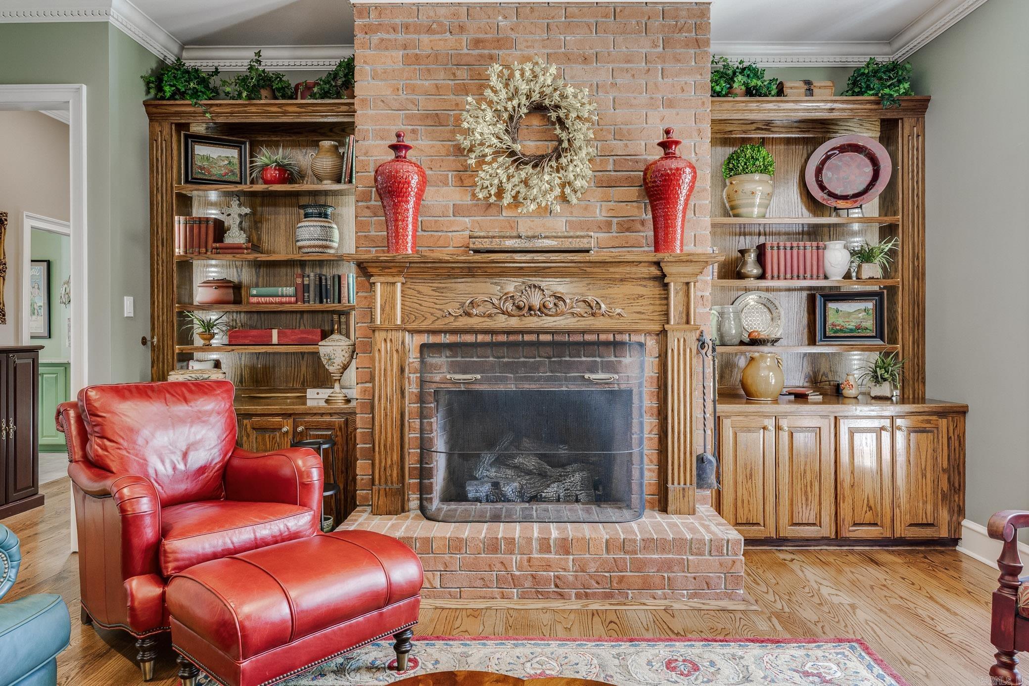 PIPPINPOST - Residential