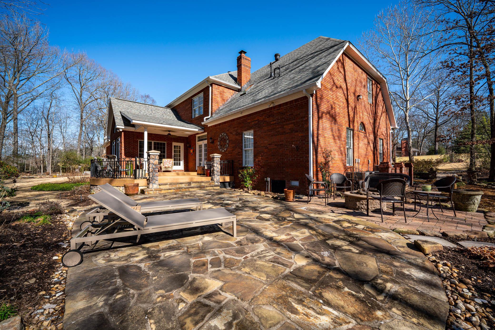 PIPPINPOST - Residential