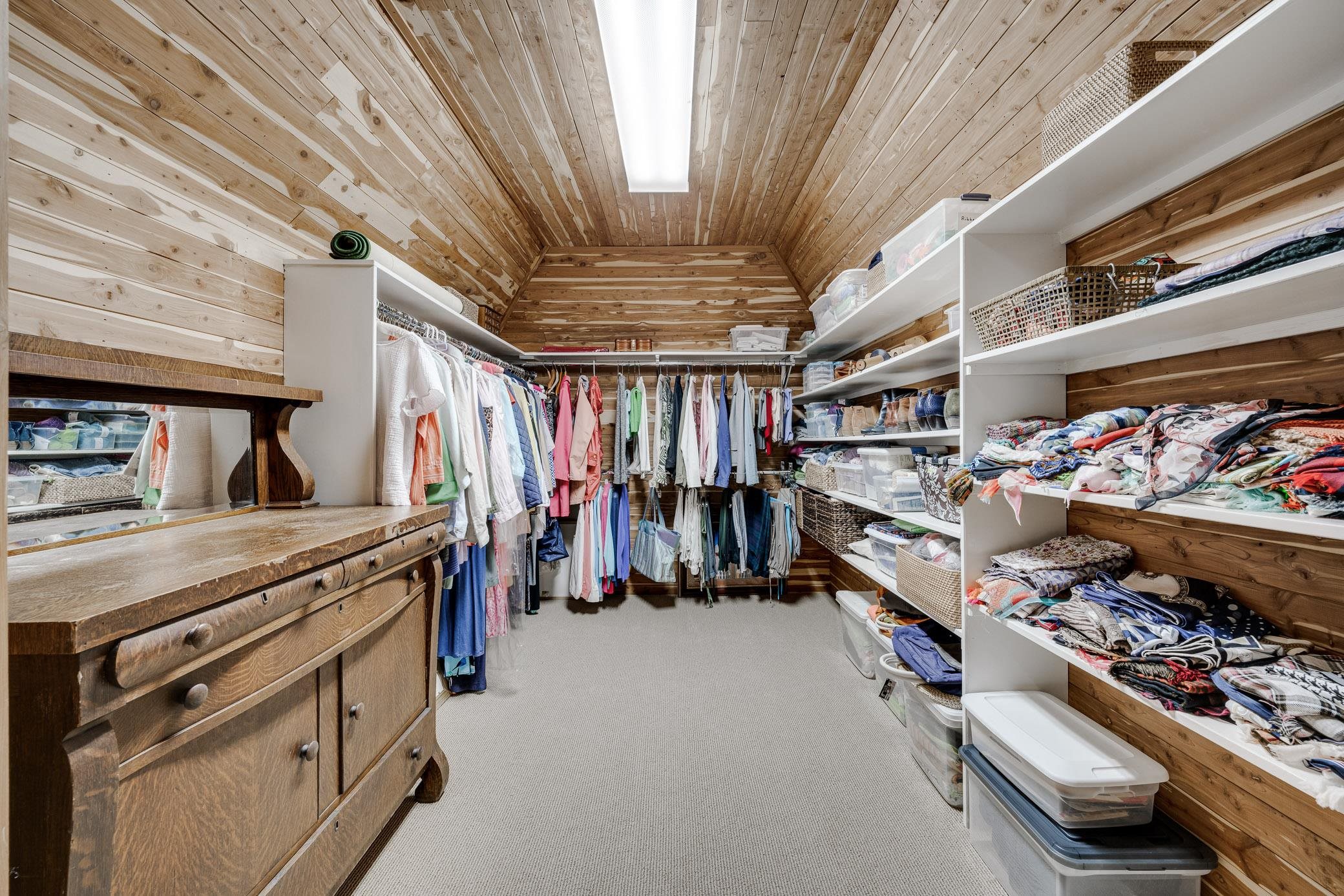 PIPPINPOST - Residential