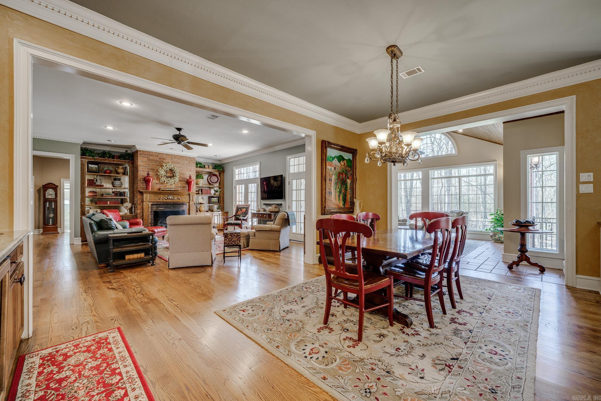 PIPPINPOST - Residential