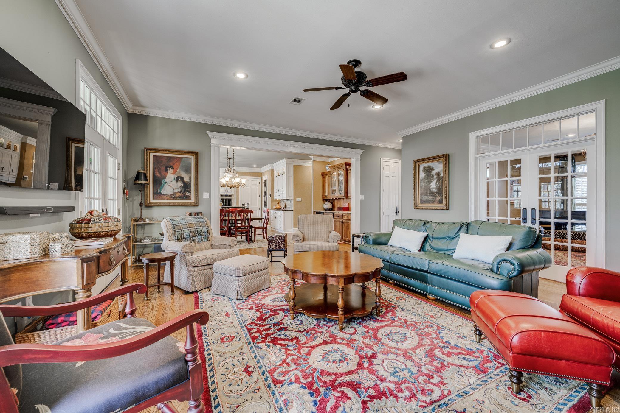 PIPPINPOST - Residential