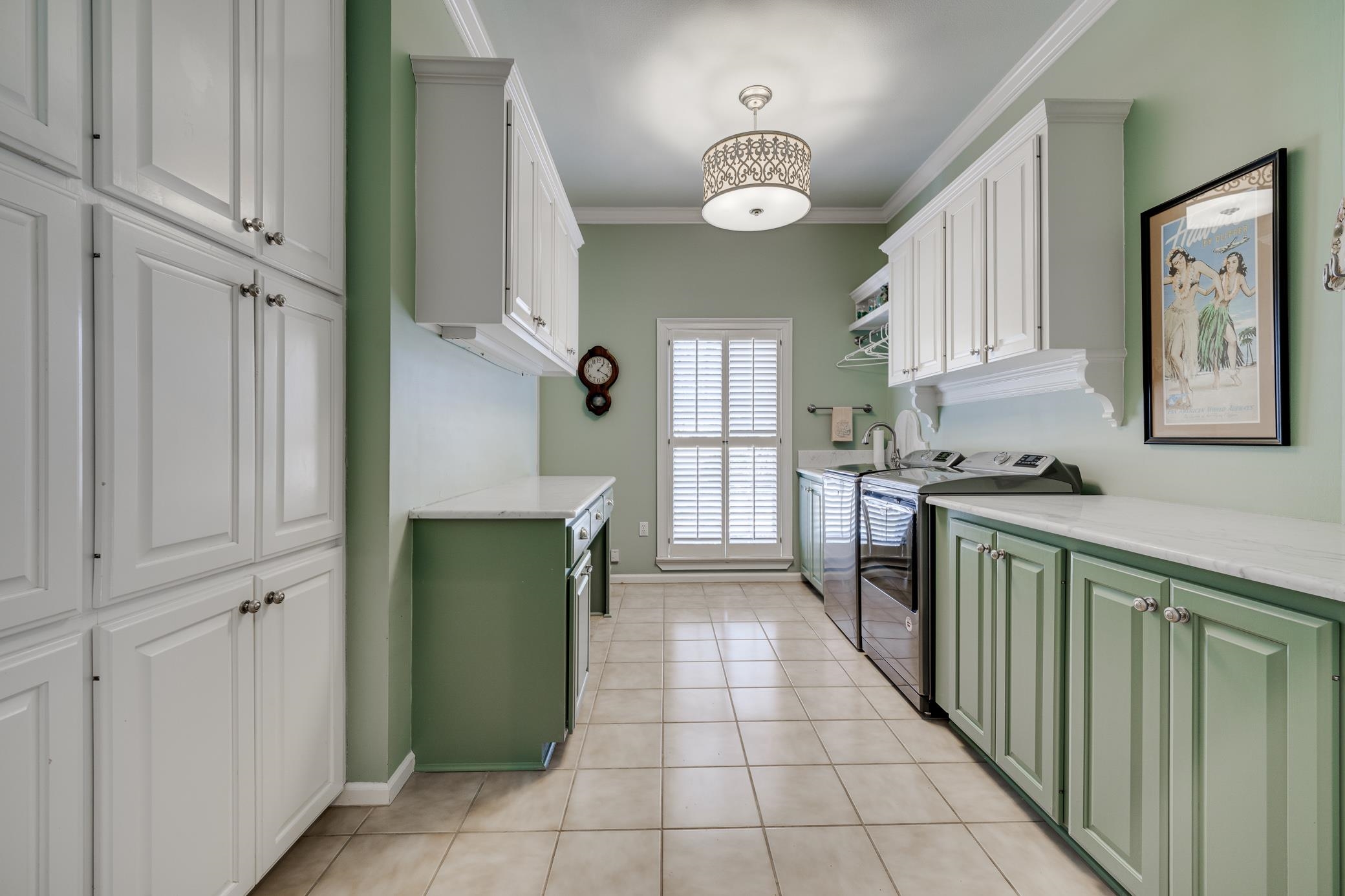 PIPPINPOST - Residential