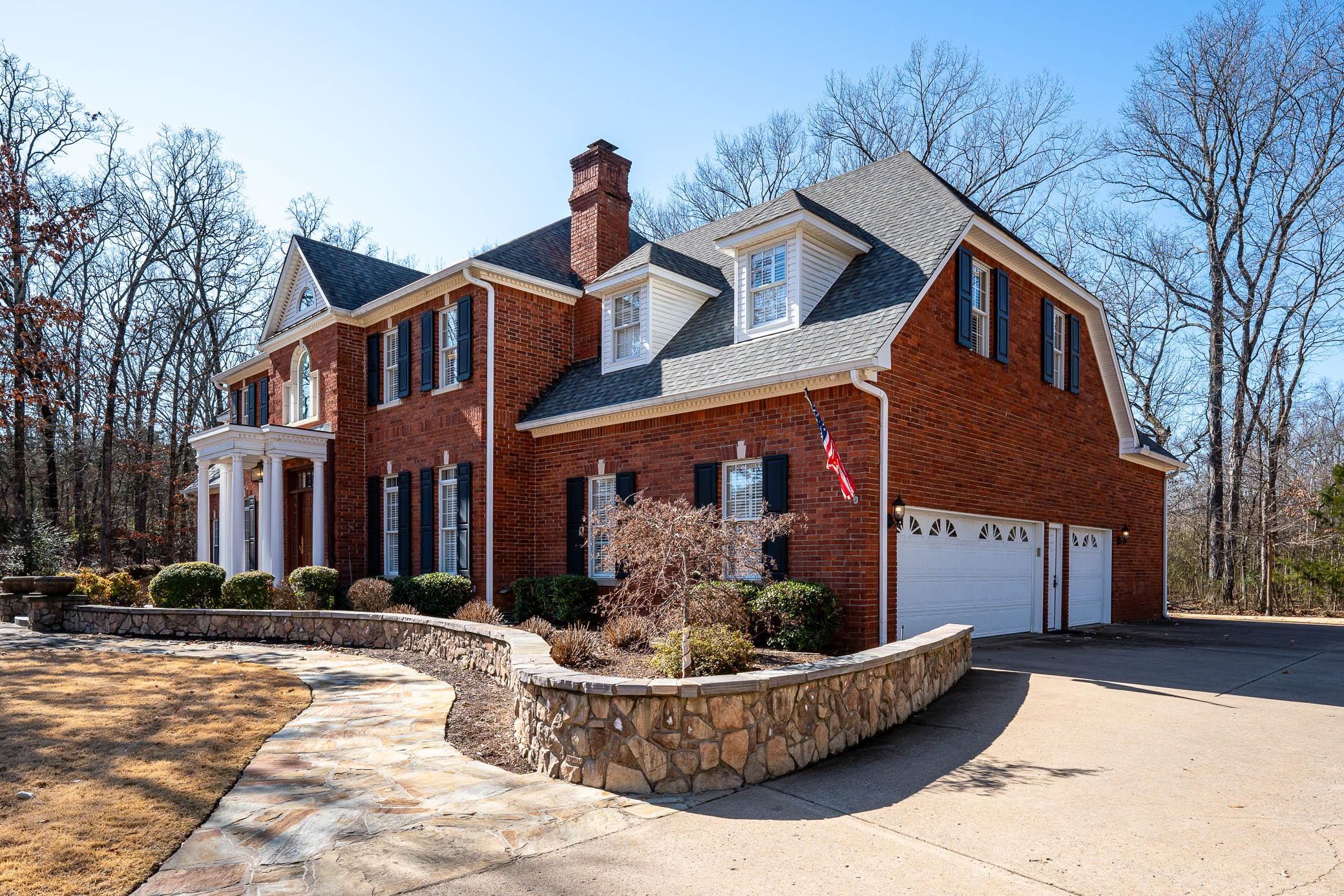 PIPPINPOST - Residential