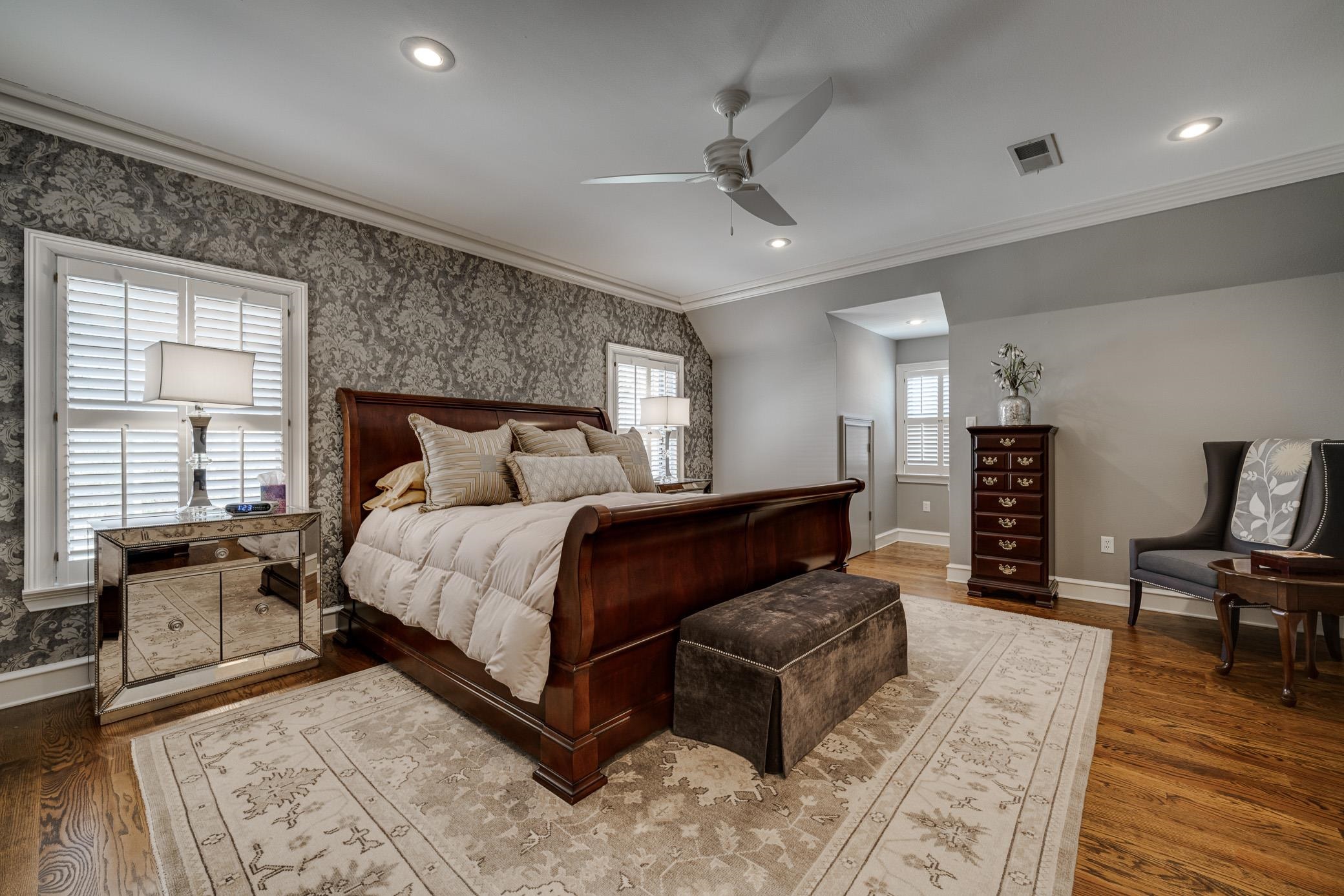 PIPPINPOST - Residential