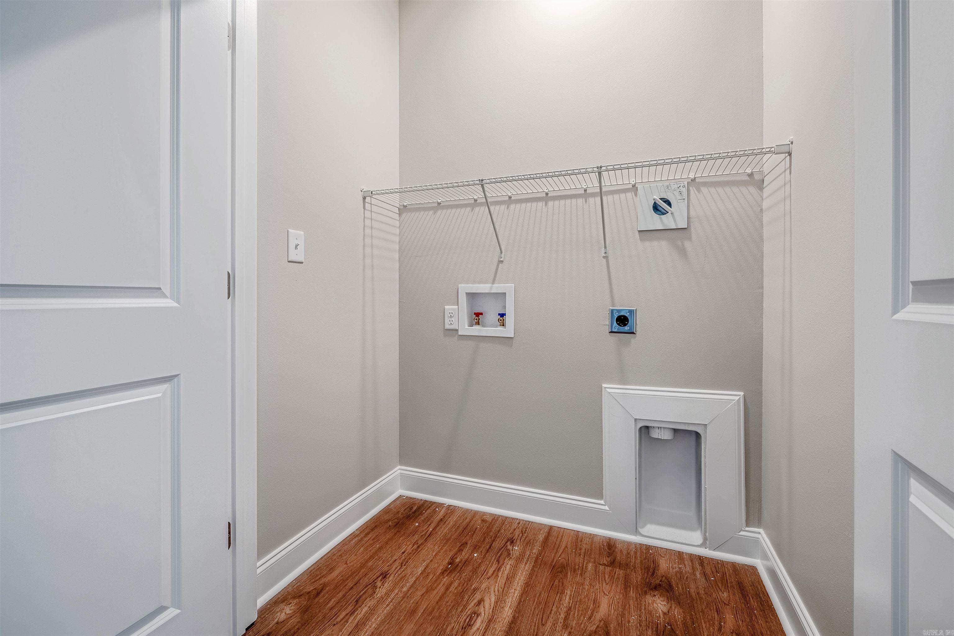 THE WRIGLEY PLACE ADDITION LOT 1 - Residential Income