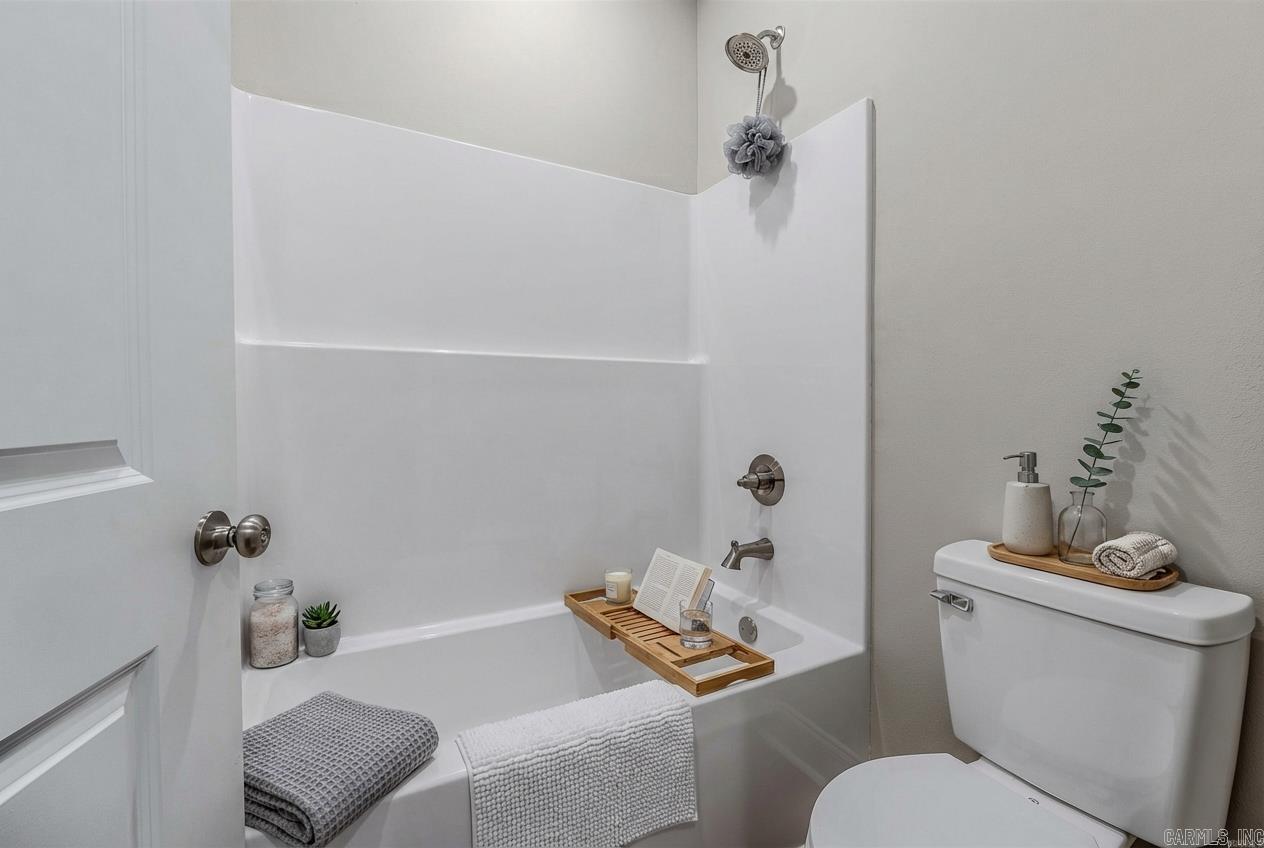 THE WRIGLEY PLACE ADDITION LOT 1 - Residential Income