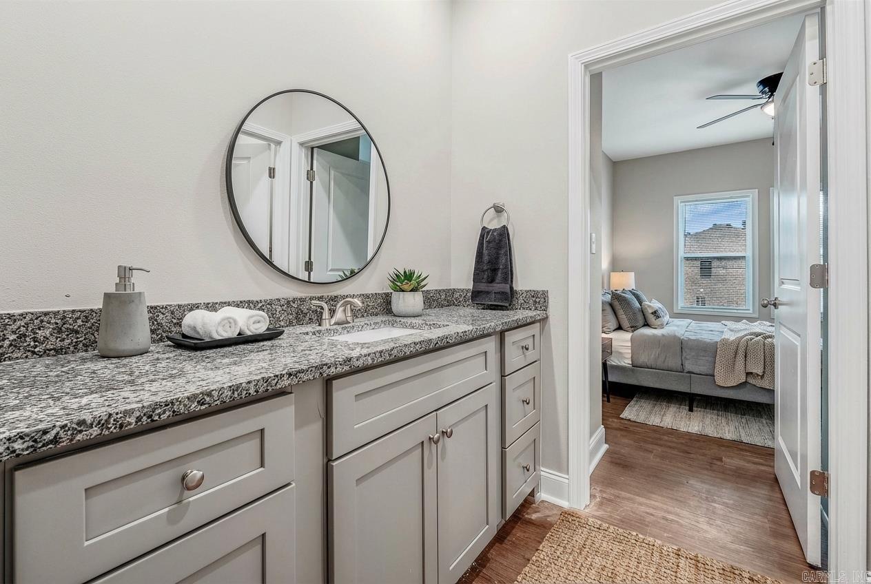 THE WRIGLEY PLACE ADDITION LOT 1 - Residential Income