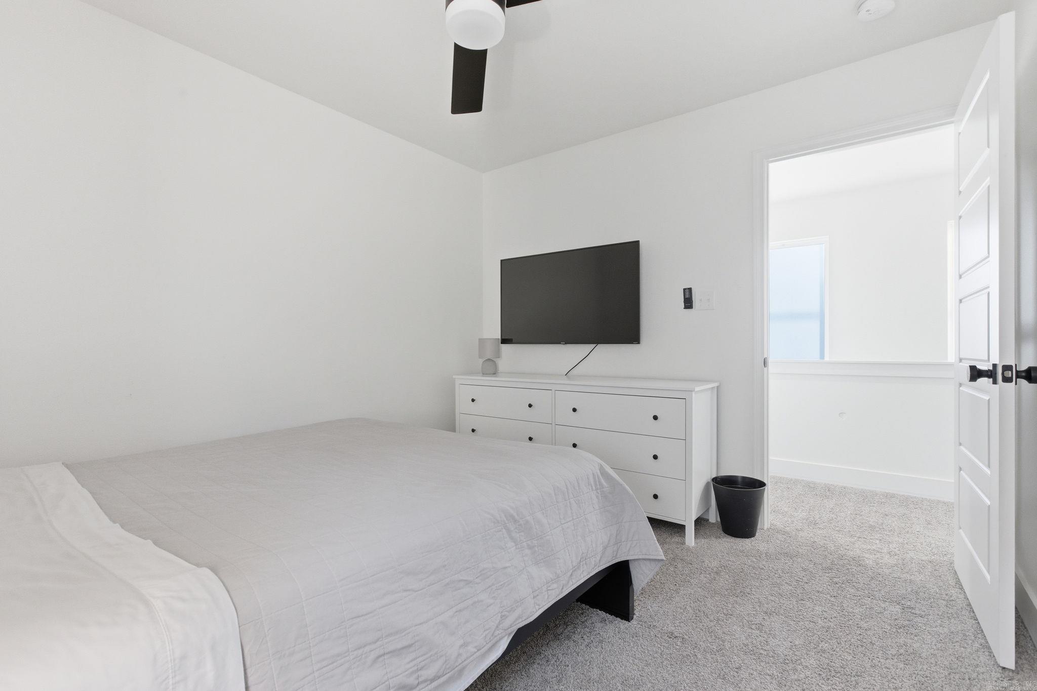 COTTAGES ON PARK II - Residential