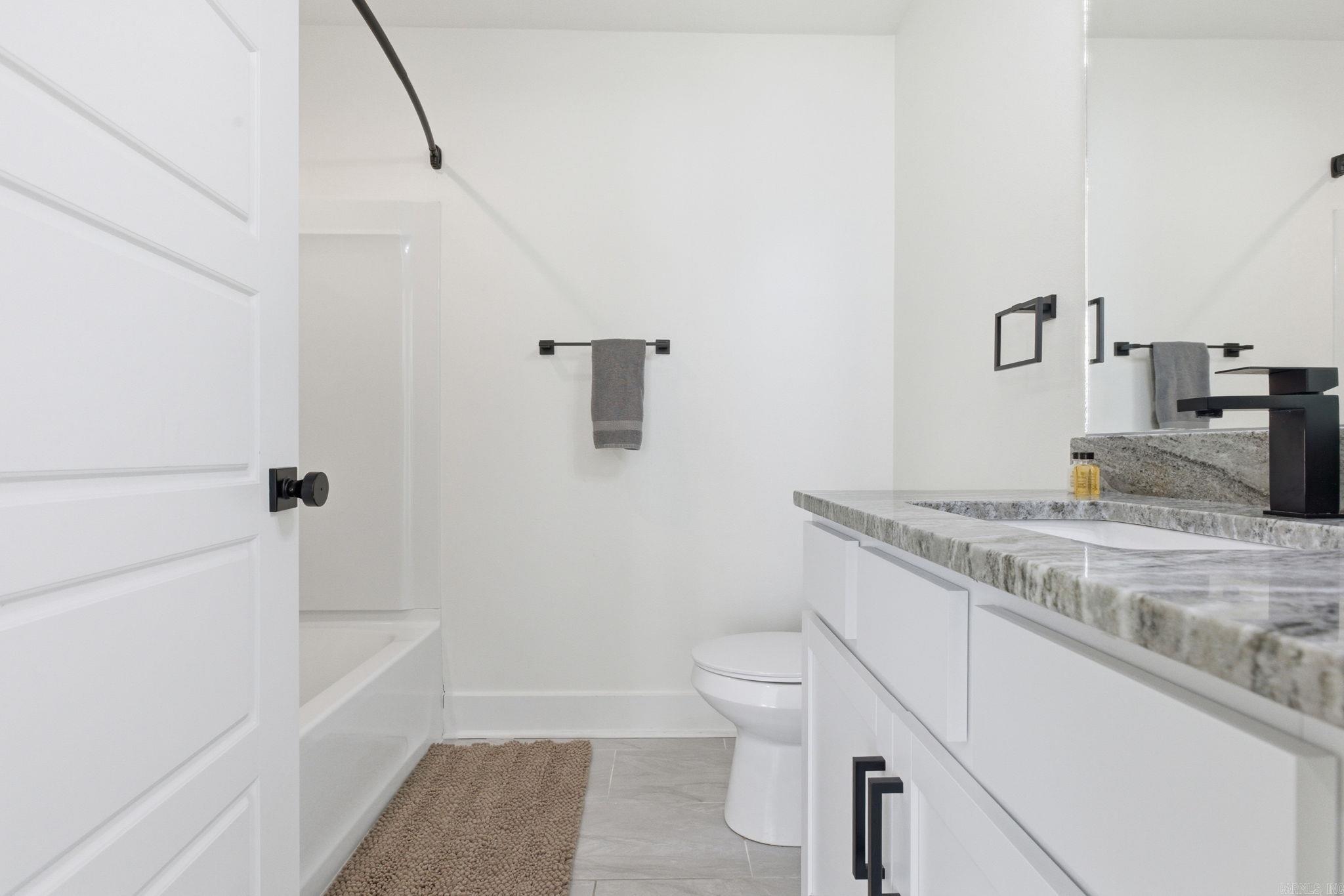 COTTAGES ON PARK II - Residential