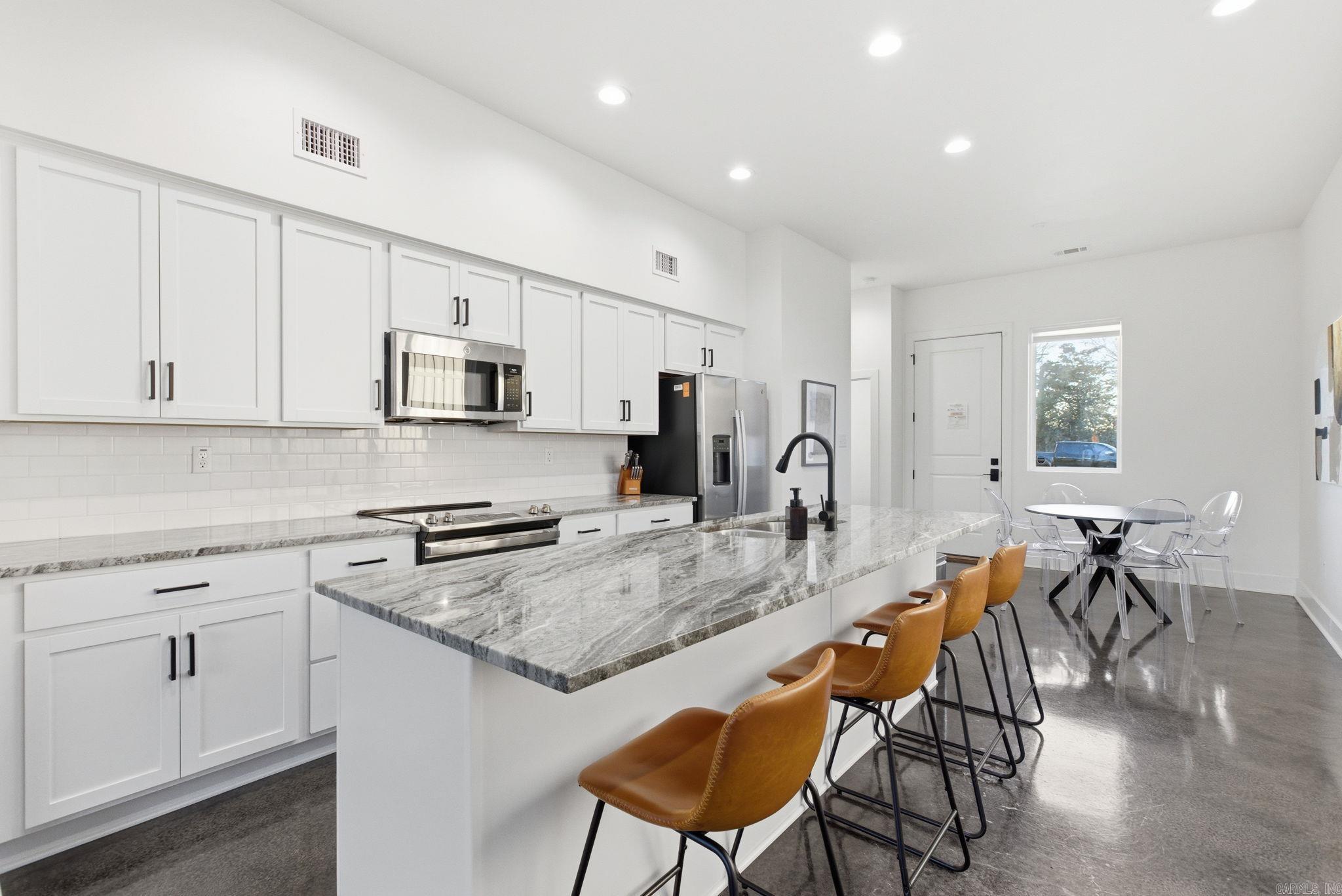 COTTAGES ON PARK II - Residential