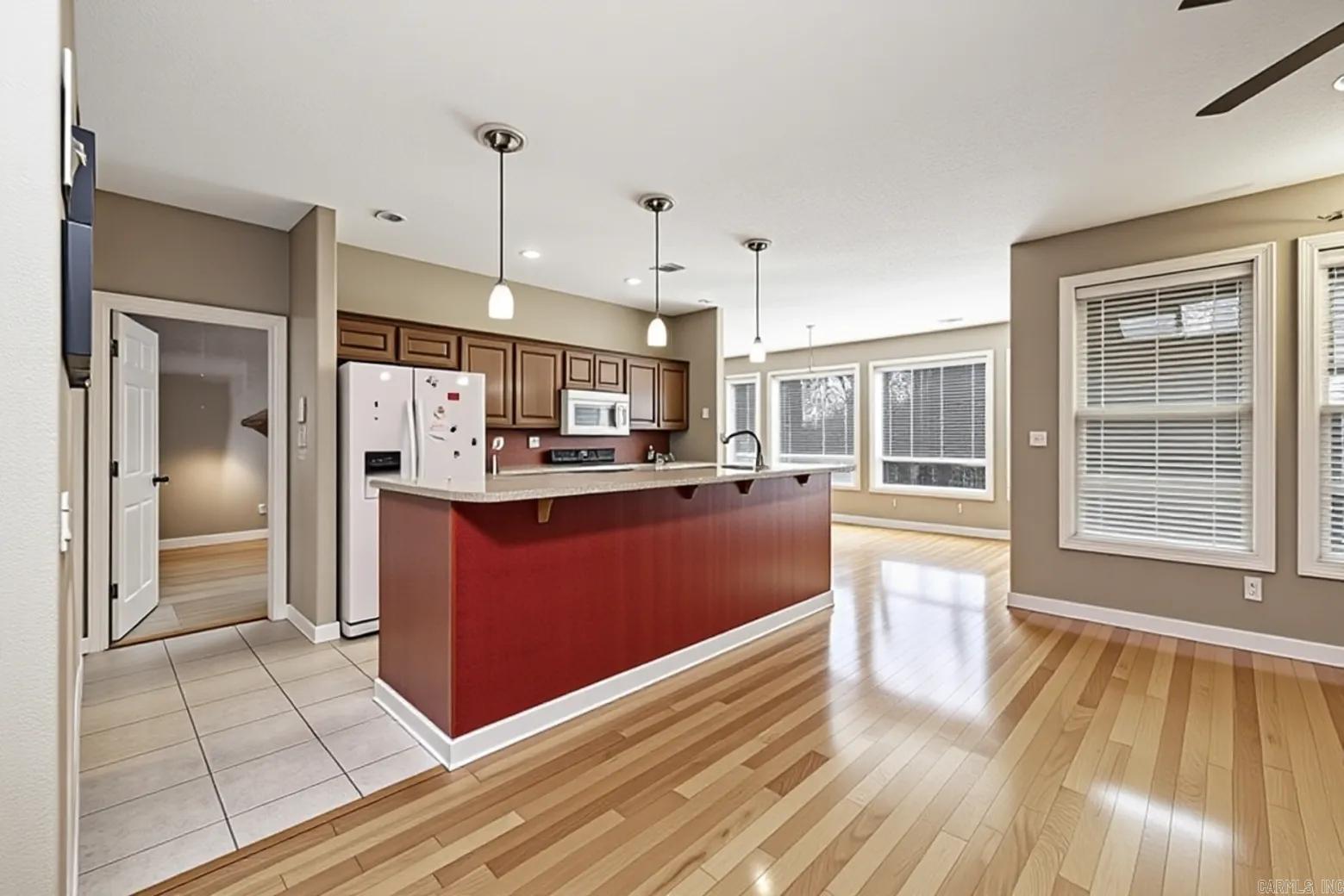 SALDANA - Residential