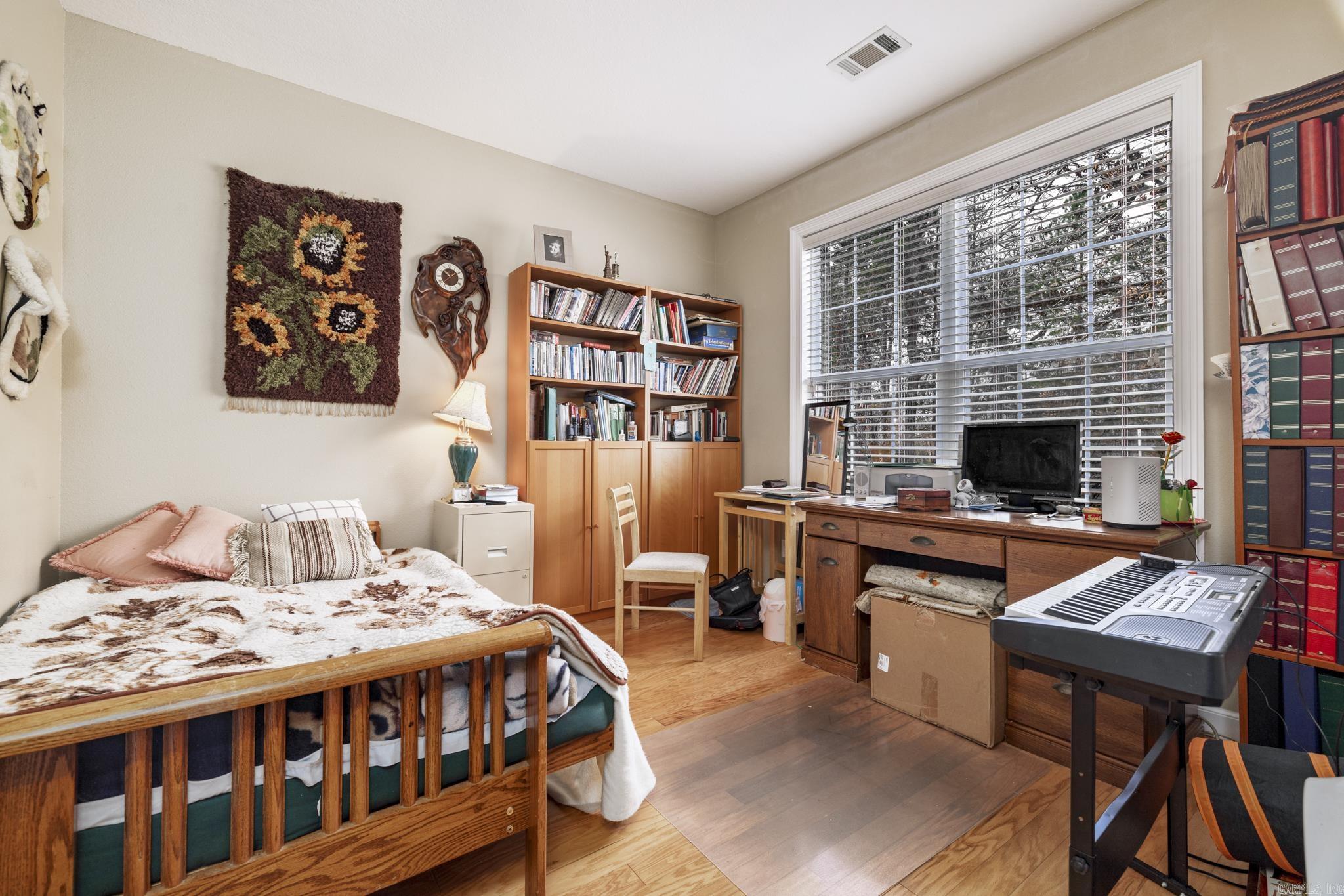 SALDANA - Residential