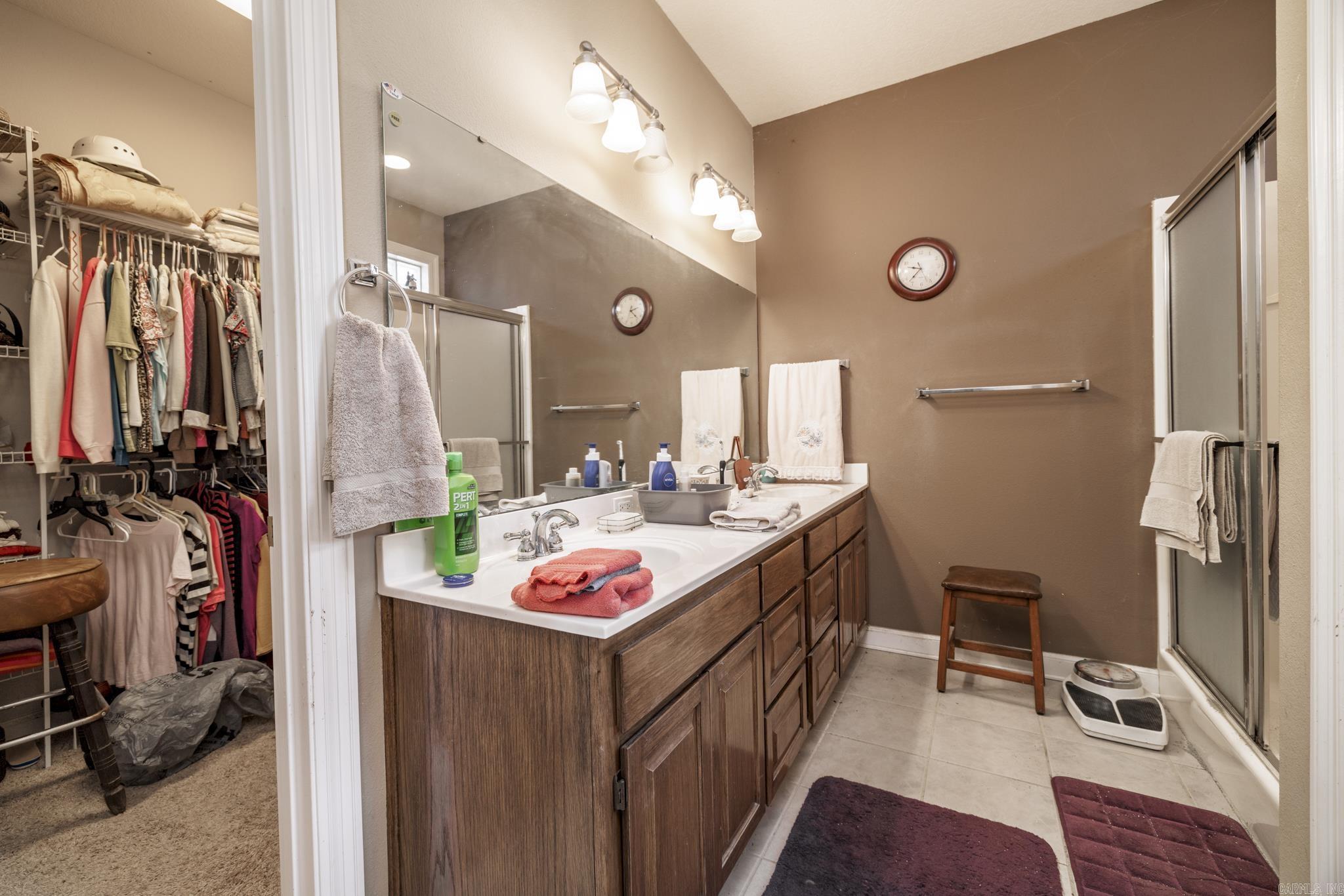 SALDANA - Residential