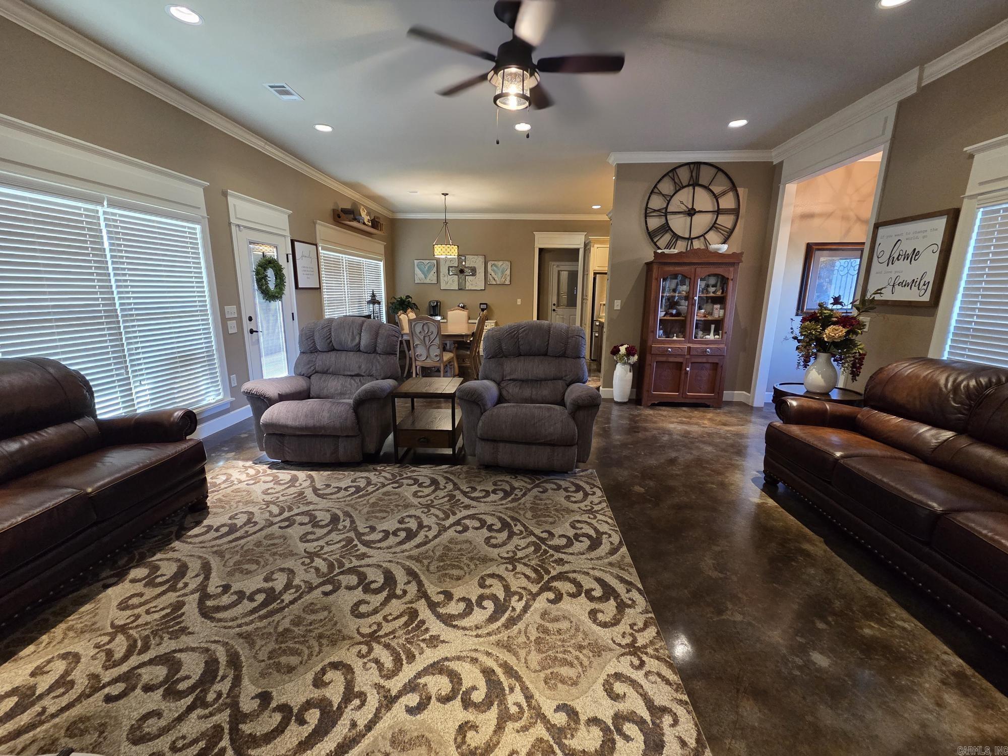 DIAMOND KEY ESTATES - Residential