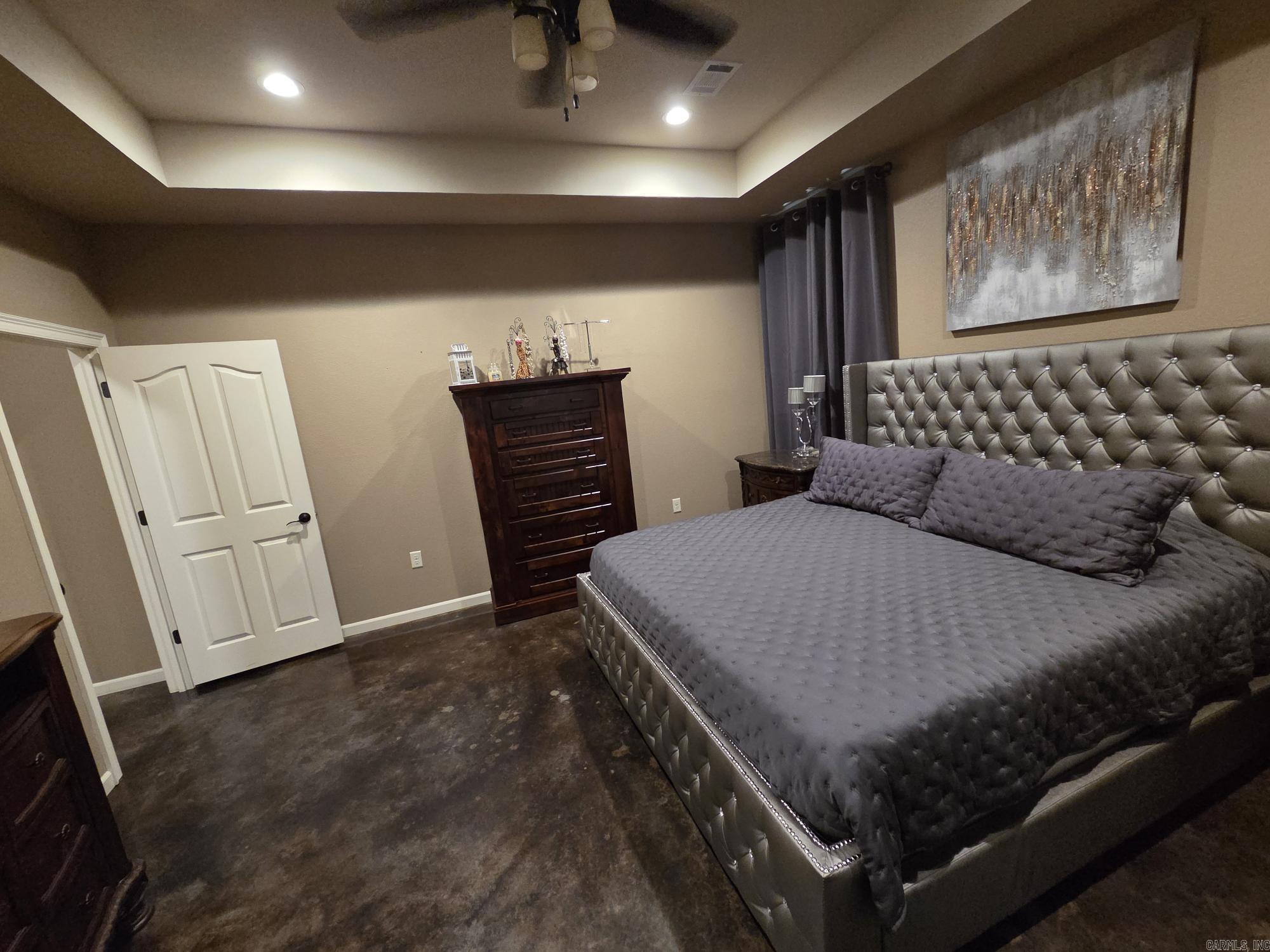 DIAMOND KEY ESTATES - Residential