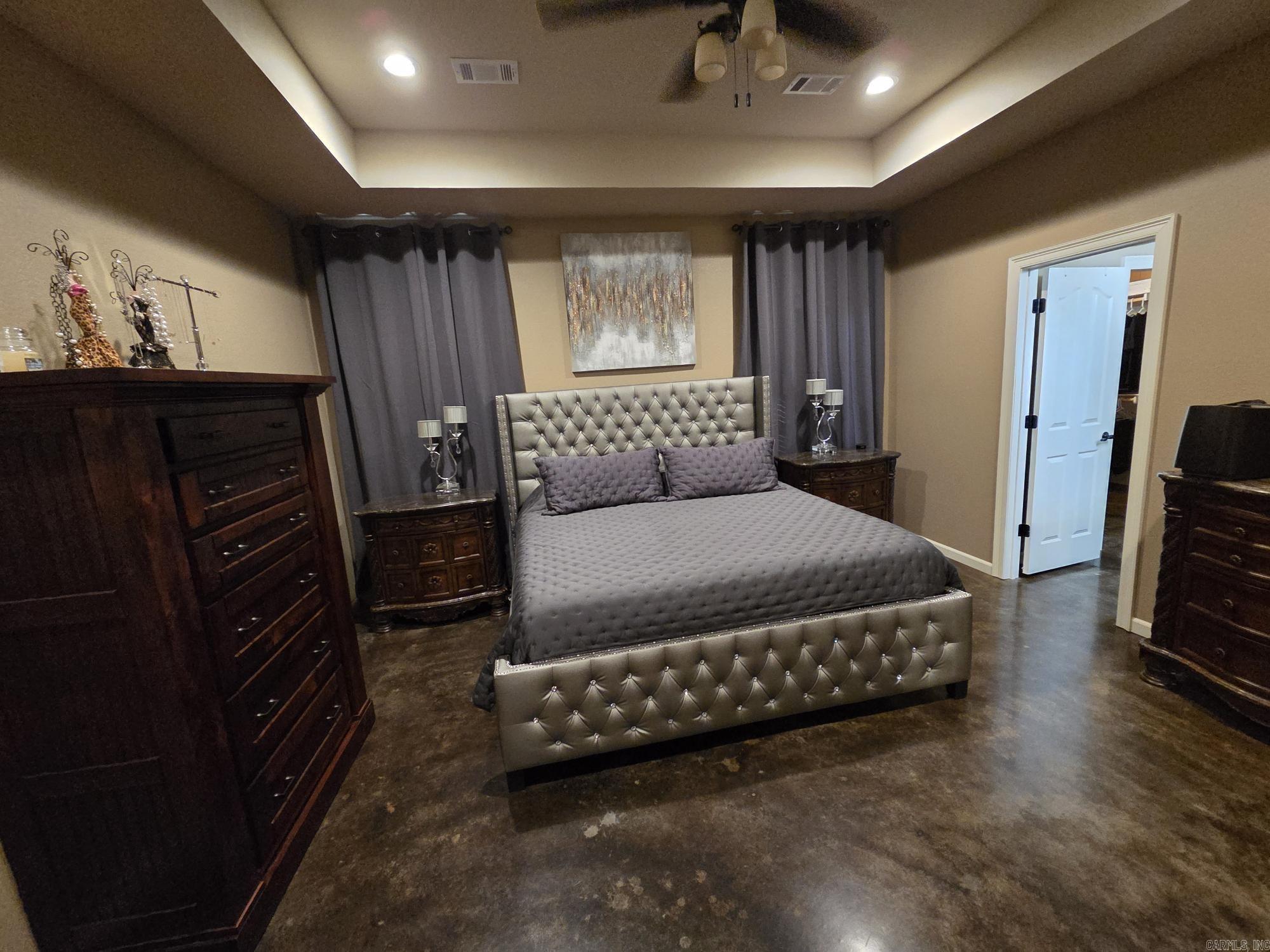 DIAMOND KEY ESTATES - Residential