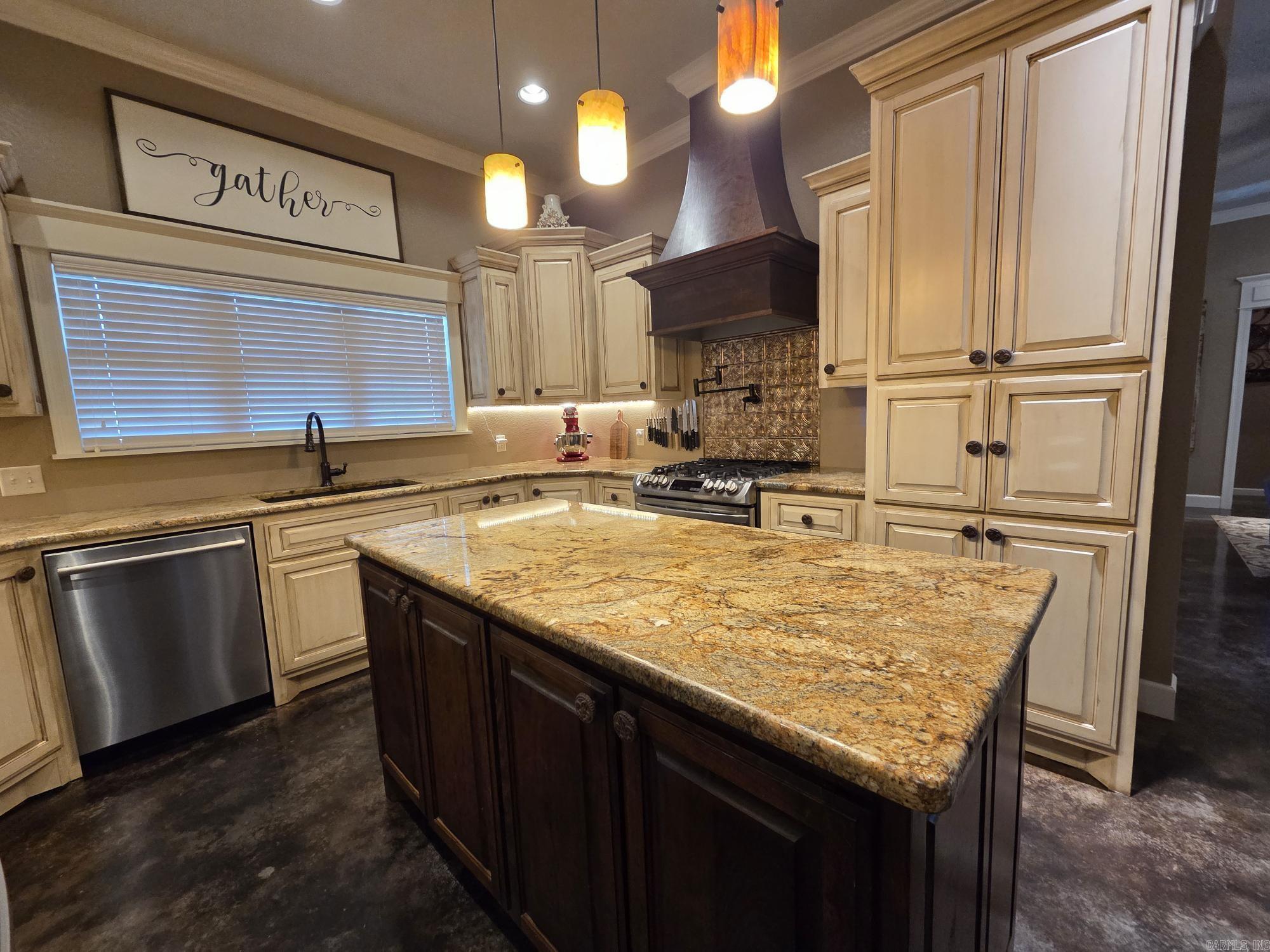 DIAMOND KEY ESTATES - Residential