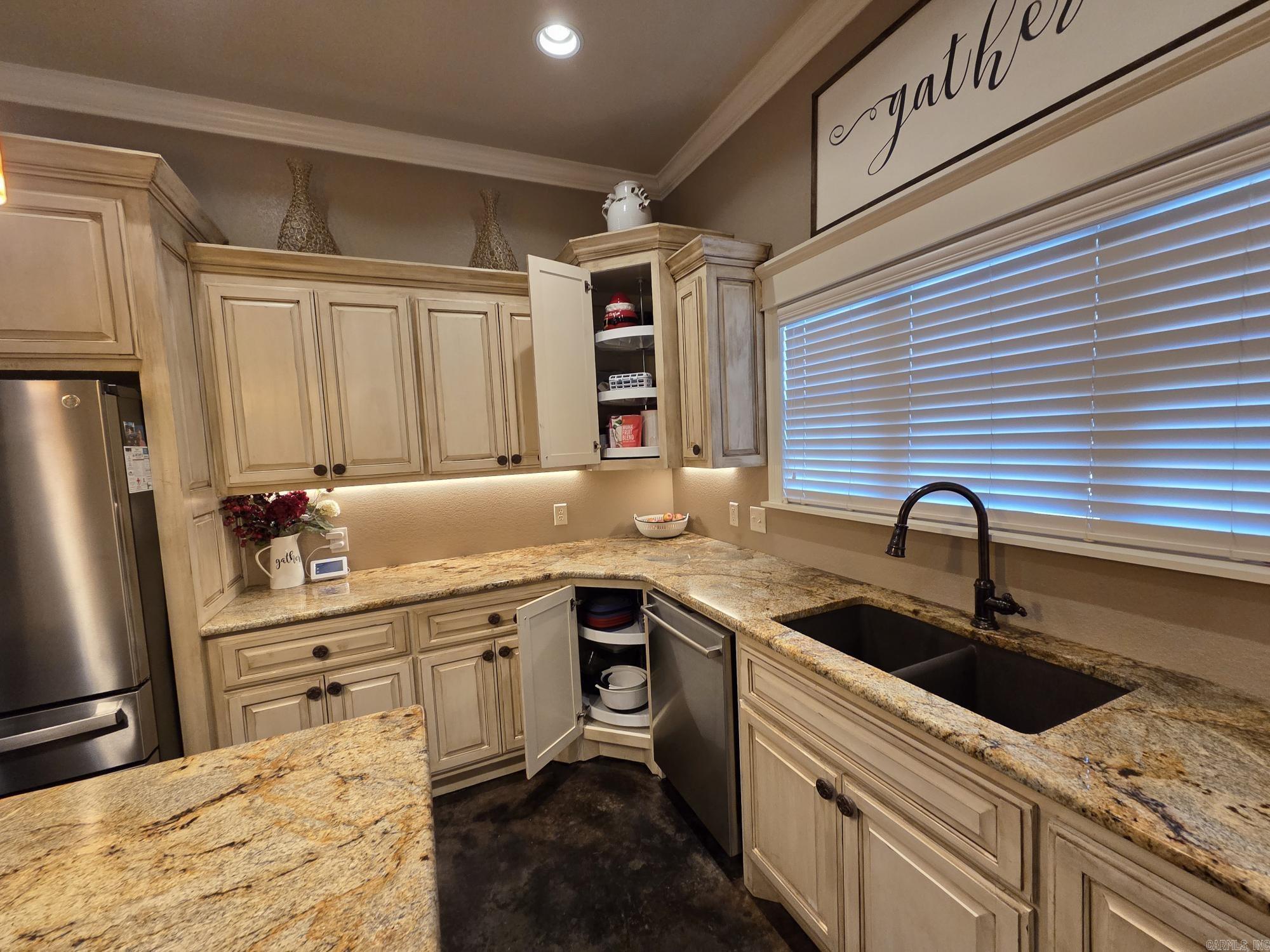 DIAMOND KEY ESTATES - Residential