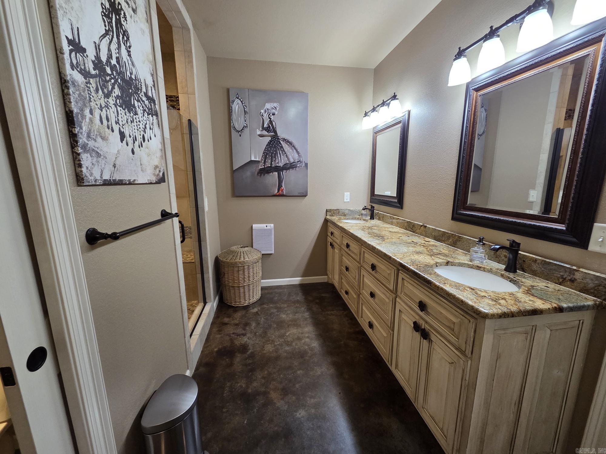 DIAMOND KEY ESTATES - Residential