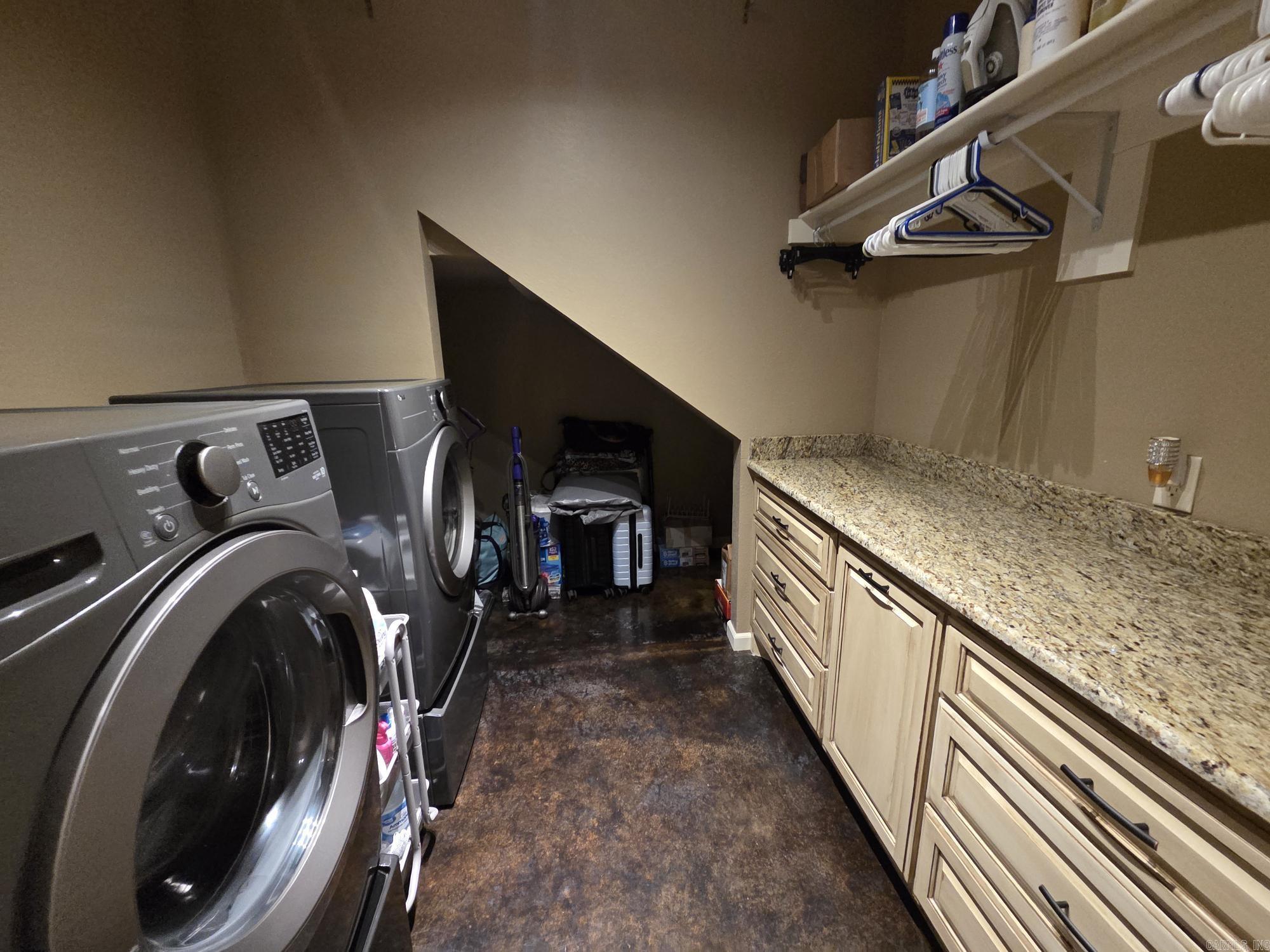 DIAMOND KEY ESTATES - Residential