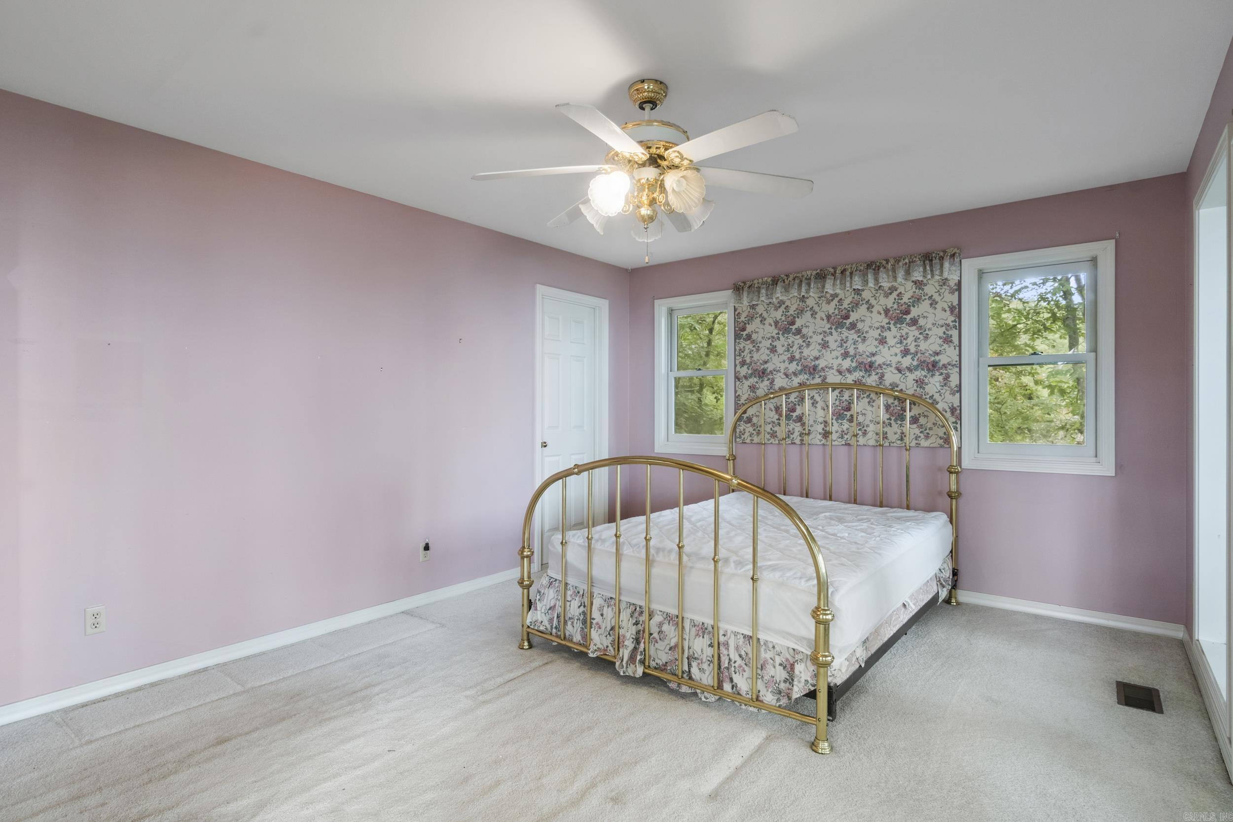 DIAMOND BLUFF ESTATES EAST - Residential