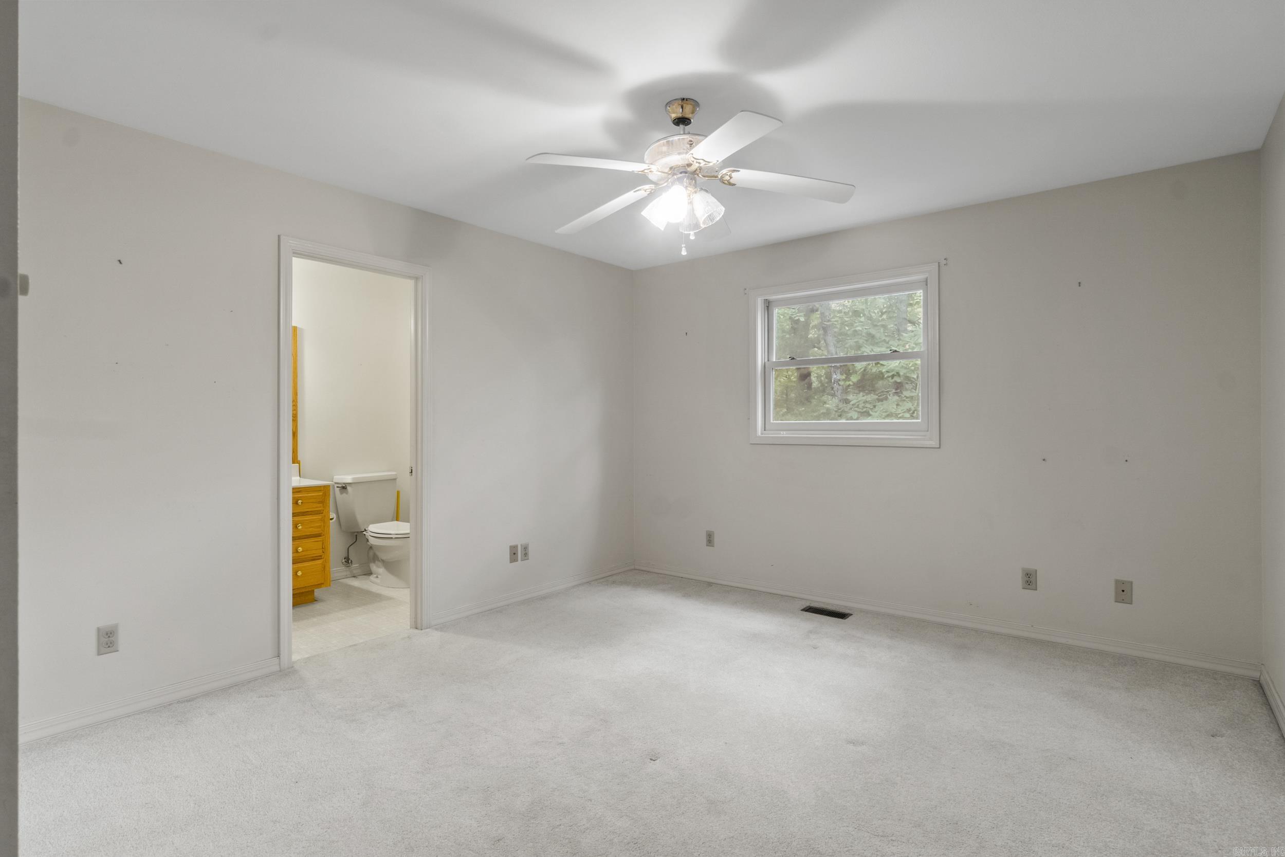 DIAMOND BLUFF ESTATES EAST - Residential